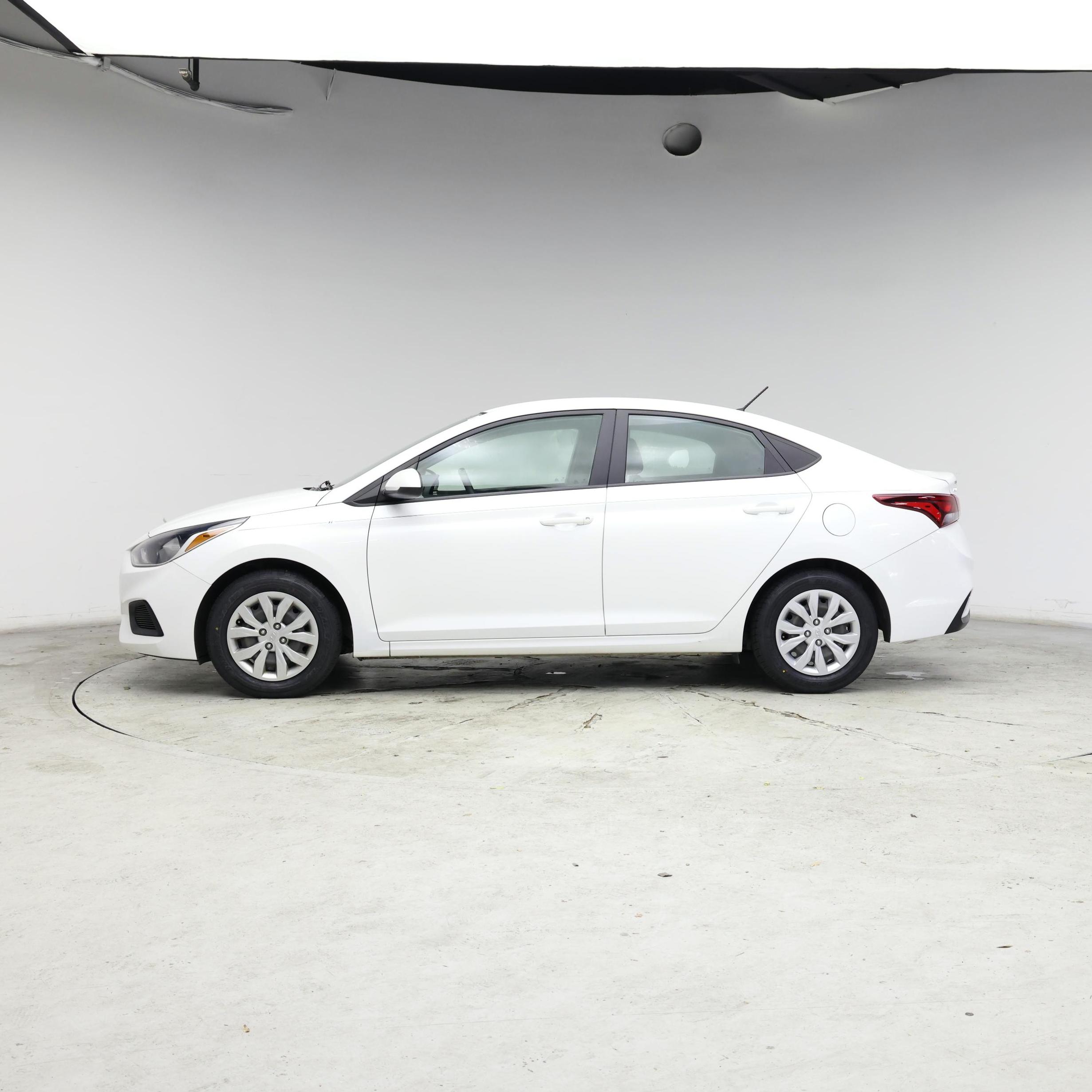 Thumbnail: 2022 Hyundai Accent - 3