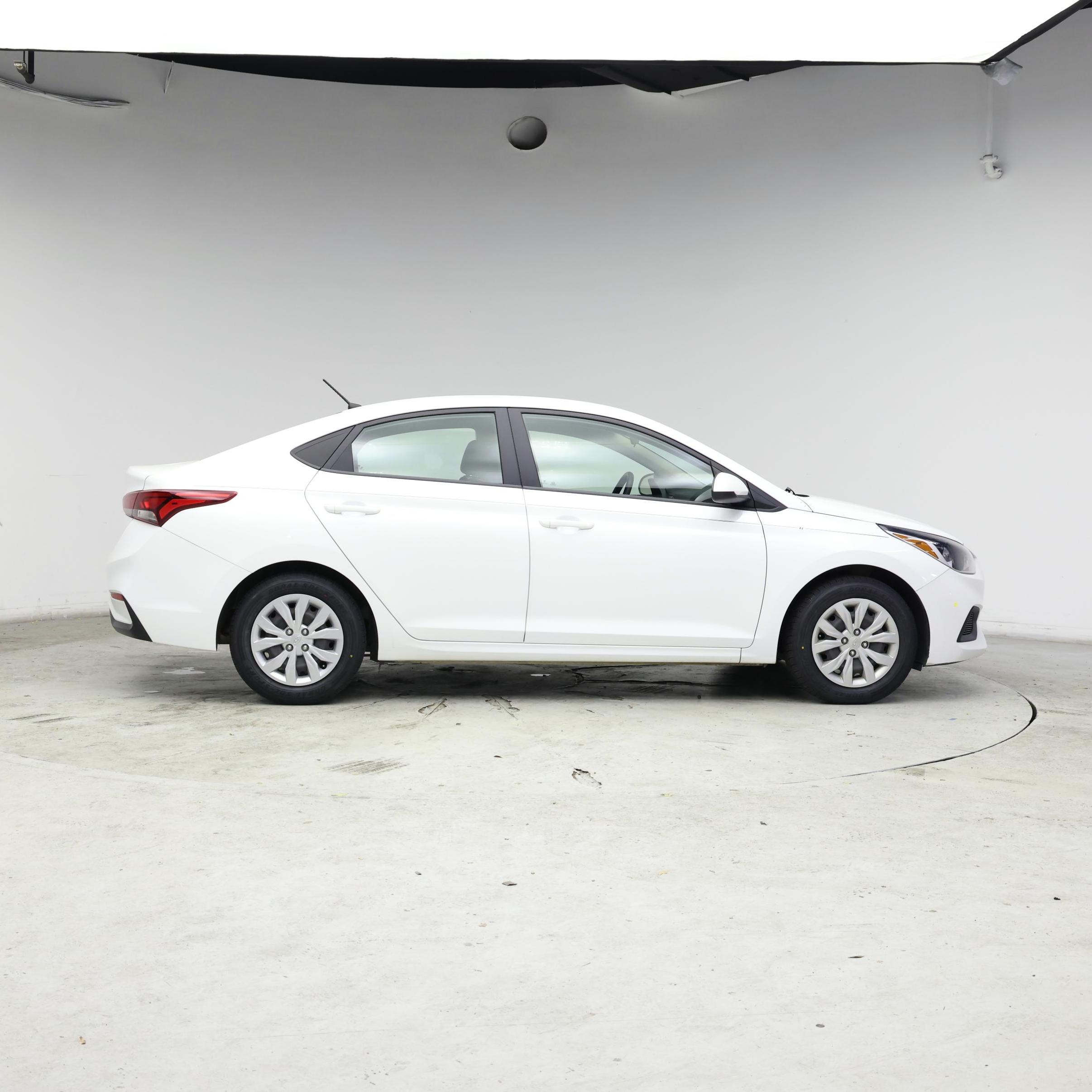 Thumbnail: 2022 Hyundai Accent - 7