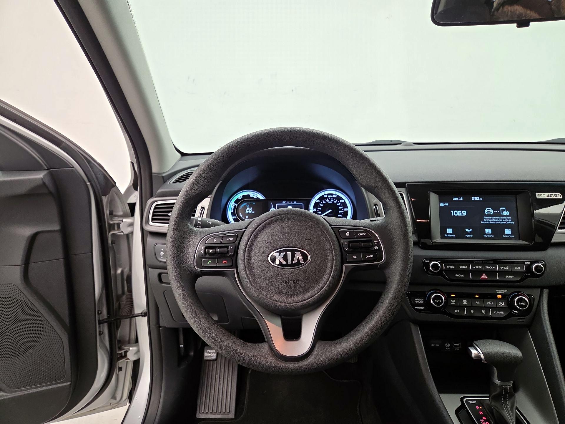 Thumbnail: 2019 Kia Niro - 10