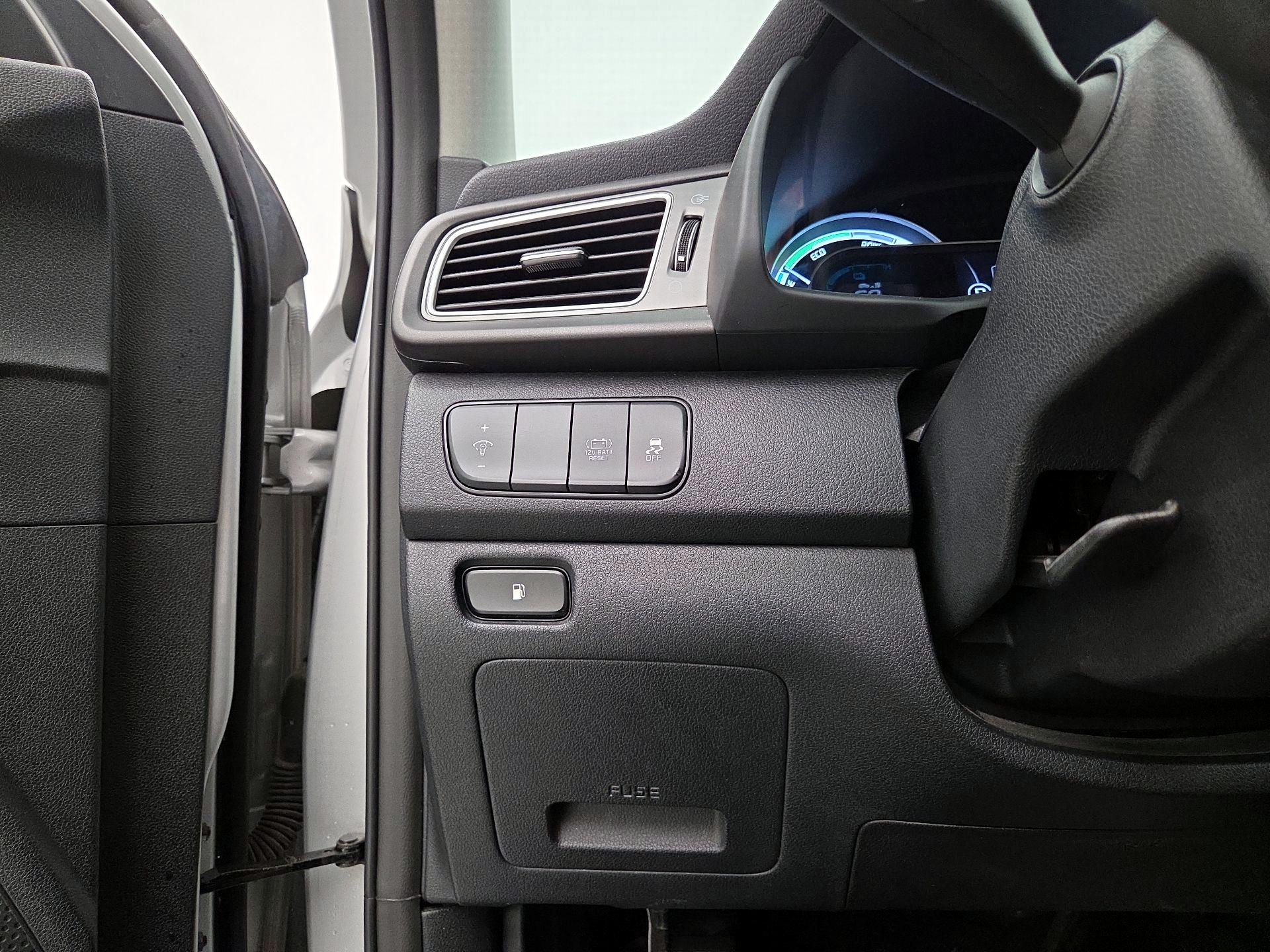 Thumbnail: 2019 Kia Niro - 13