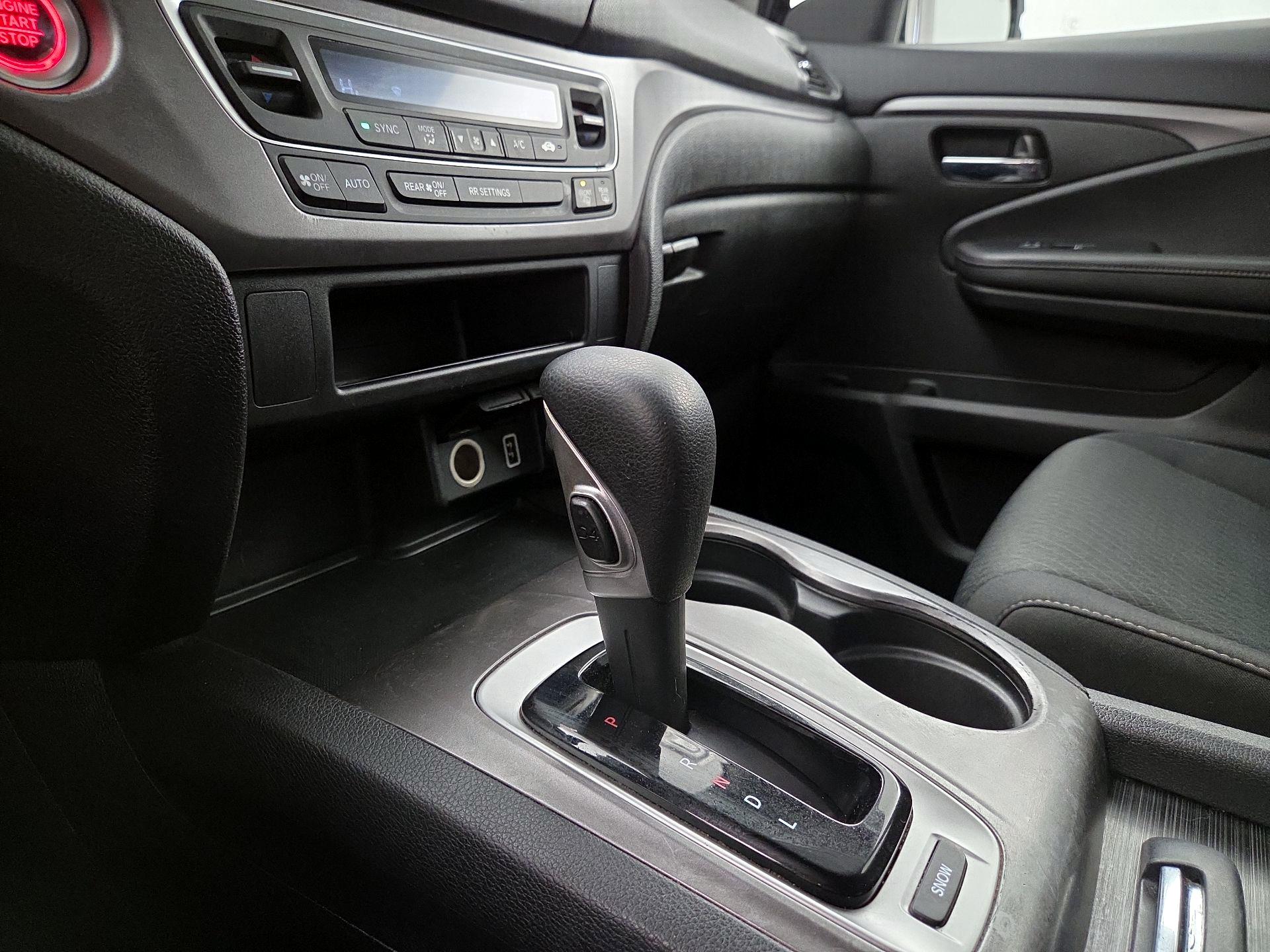 Thumbnail: 2019 Honda Ridgeline - 17