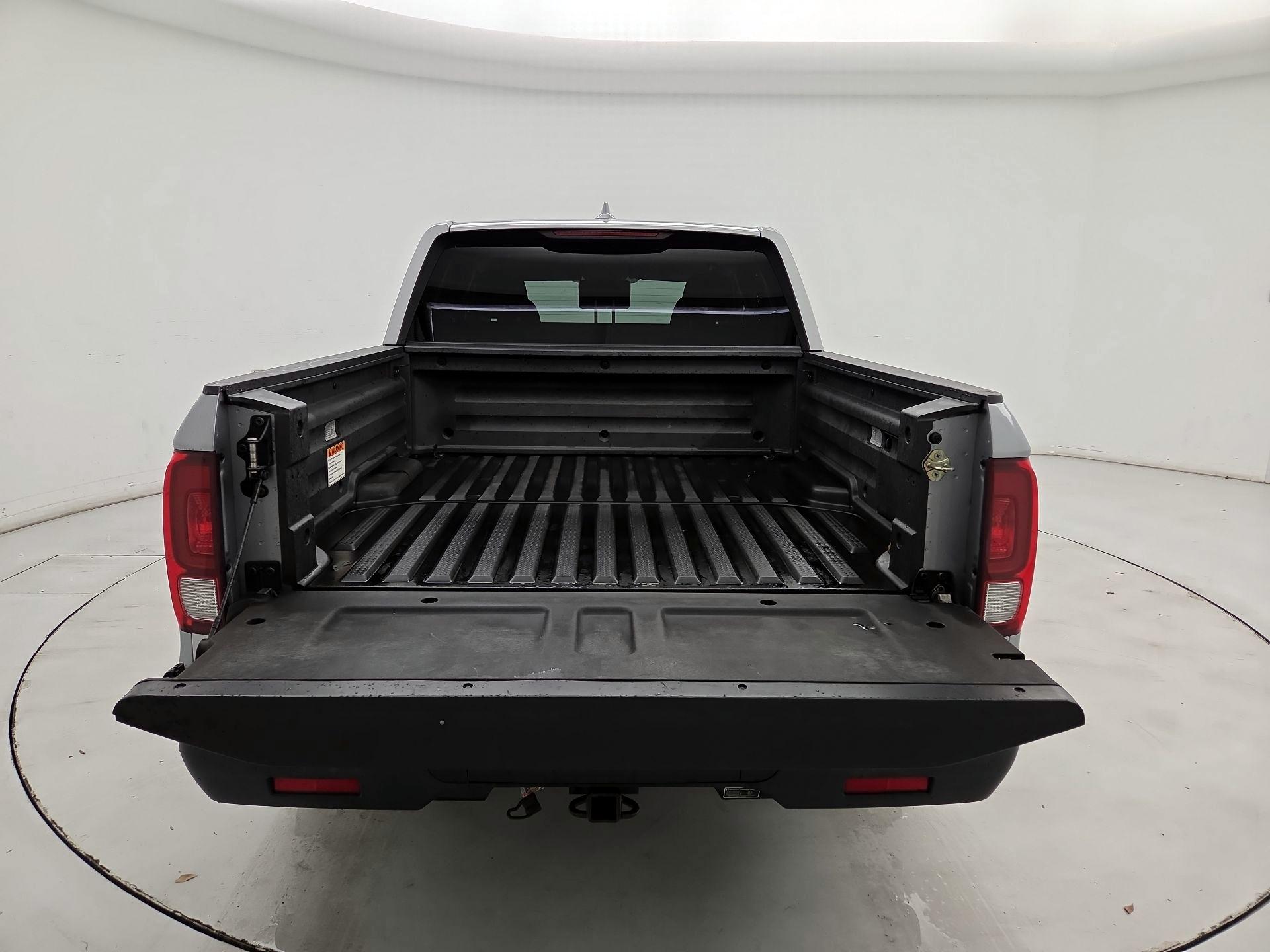 Thumbnail: 2019 Honda Ridgeline - 20