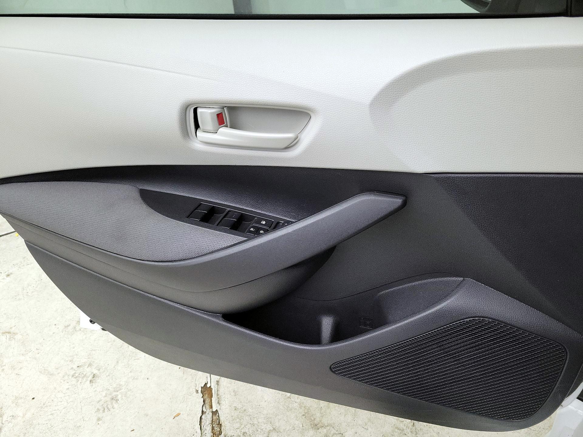 Thumbnail: 2025 Toyota Corolla - 12