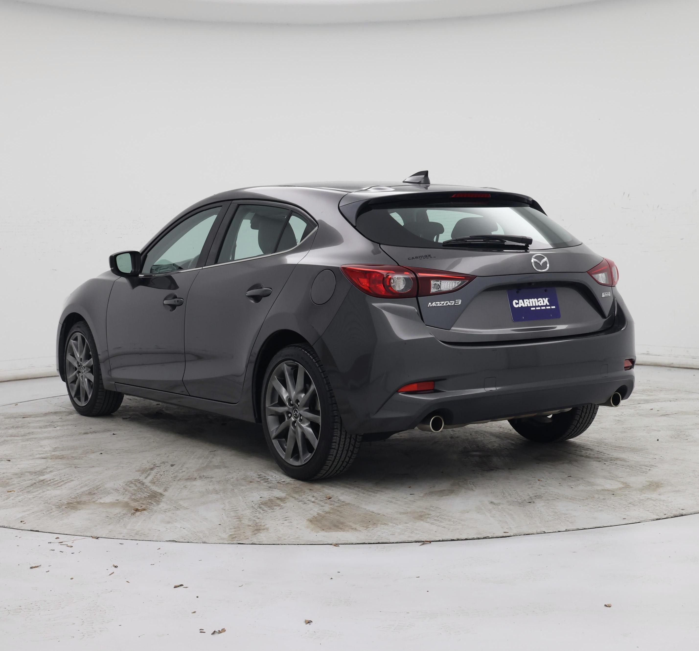Thumbnail: 2018 Mazda Mazda3 - 2