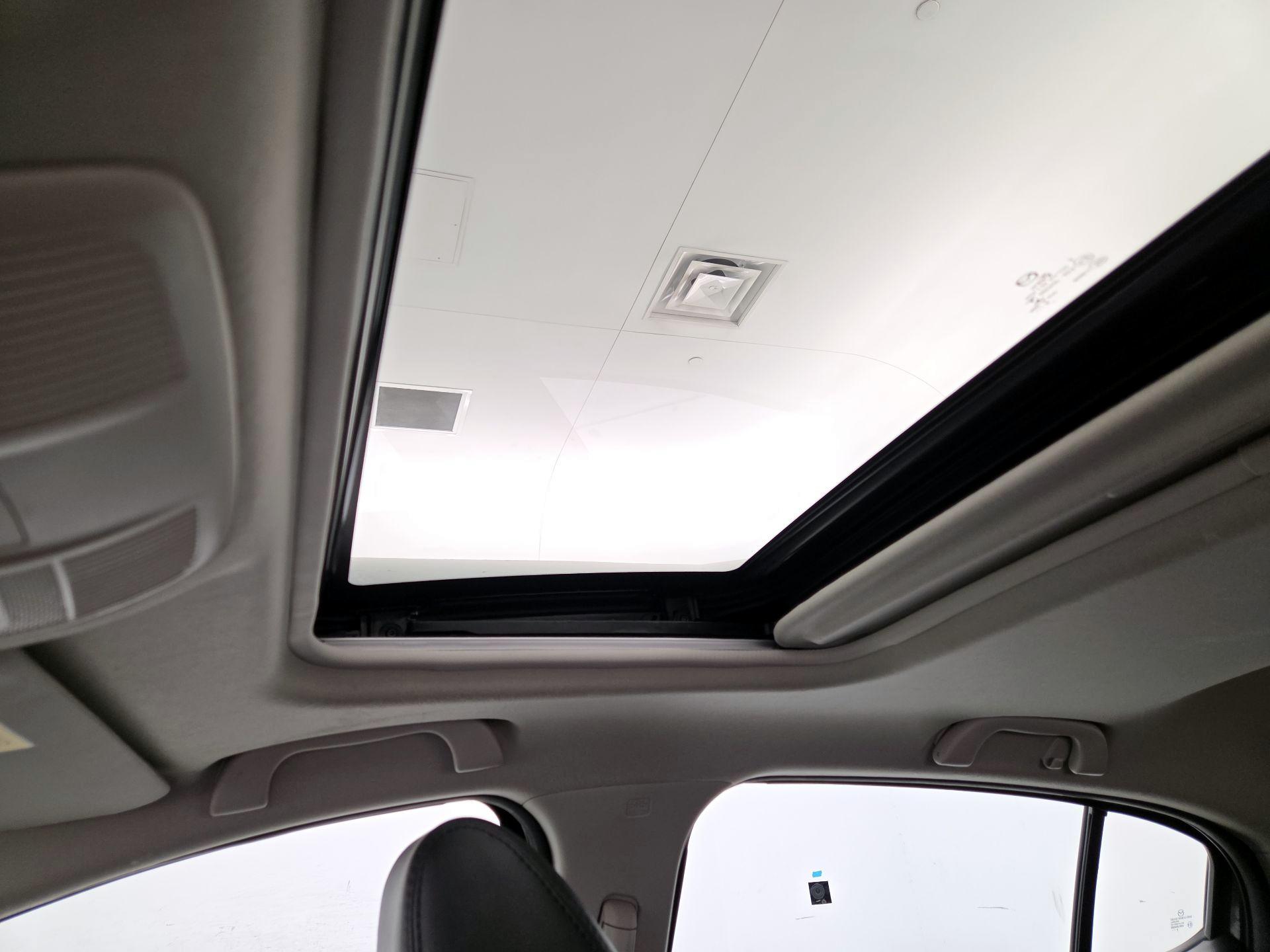 Thumbnail: 2018 Mazda Mazda3 - 19