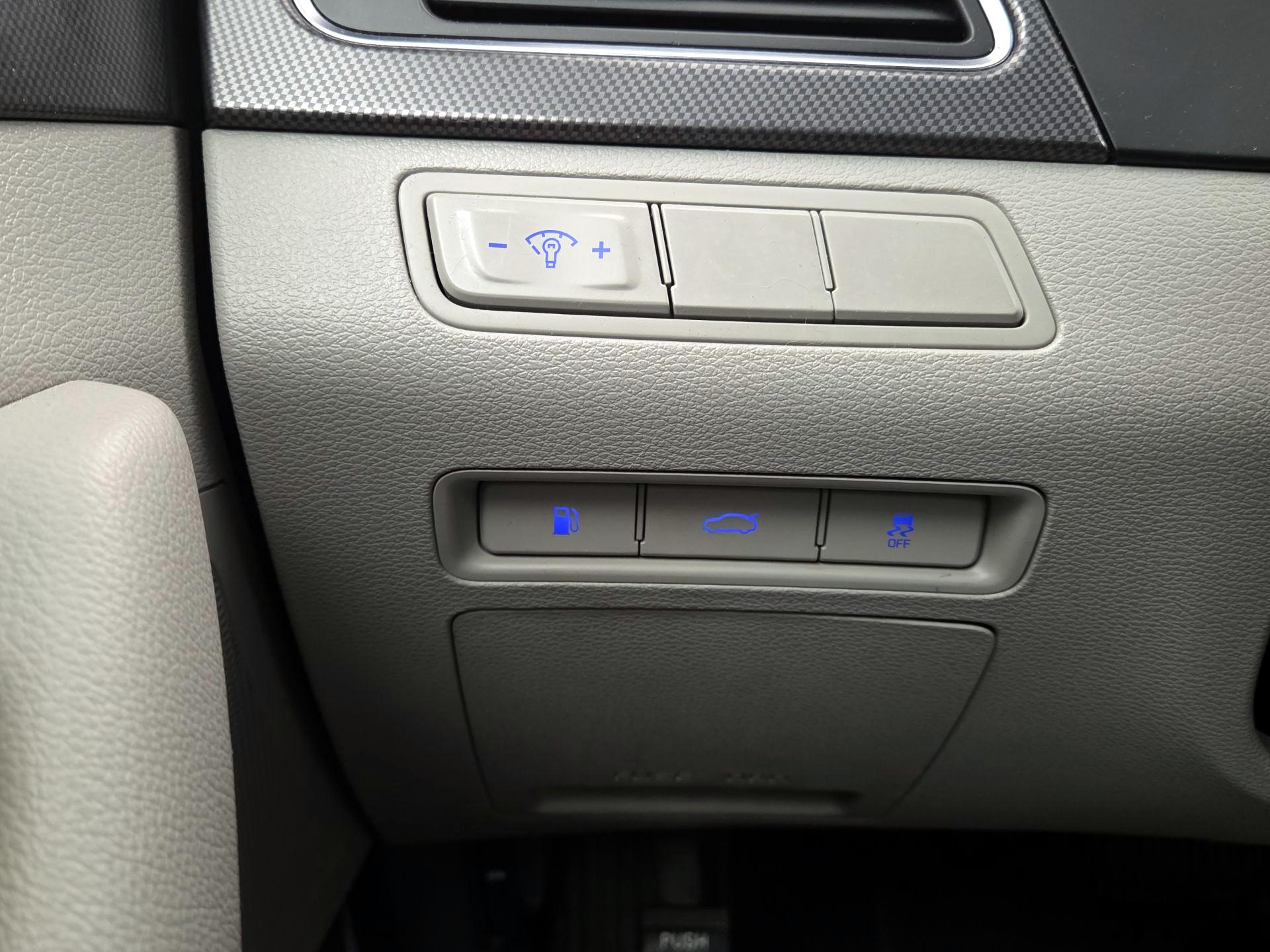 Thumbnail: 2017 Hyundai Sonata - 13