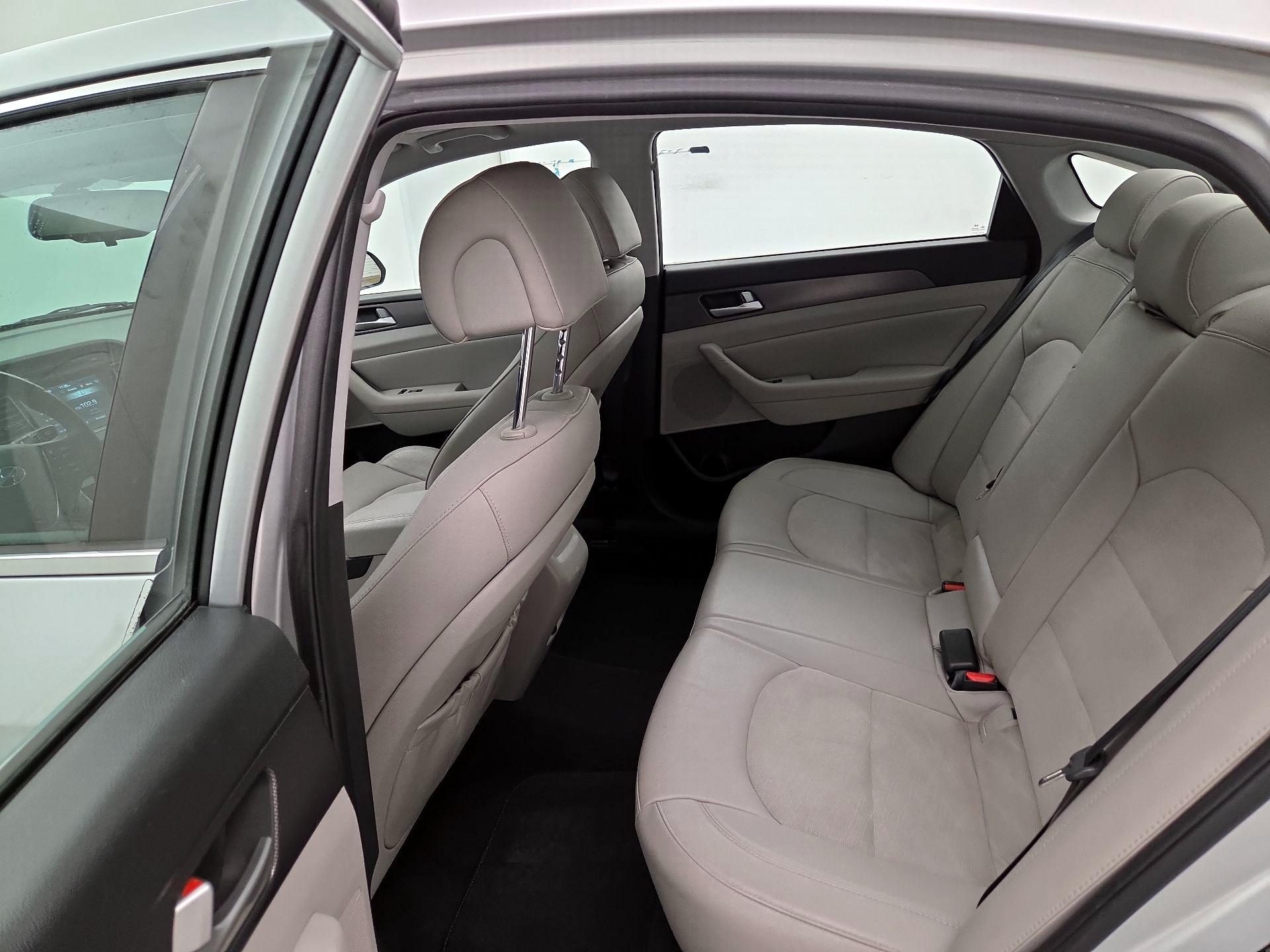 Thumbnail: 2017 Hyundai Sonata - 20