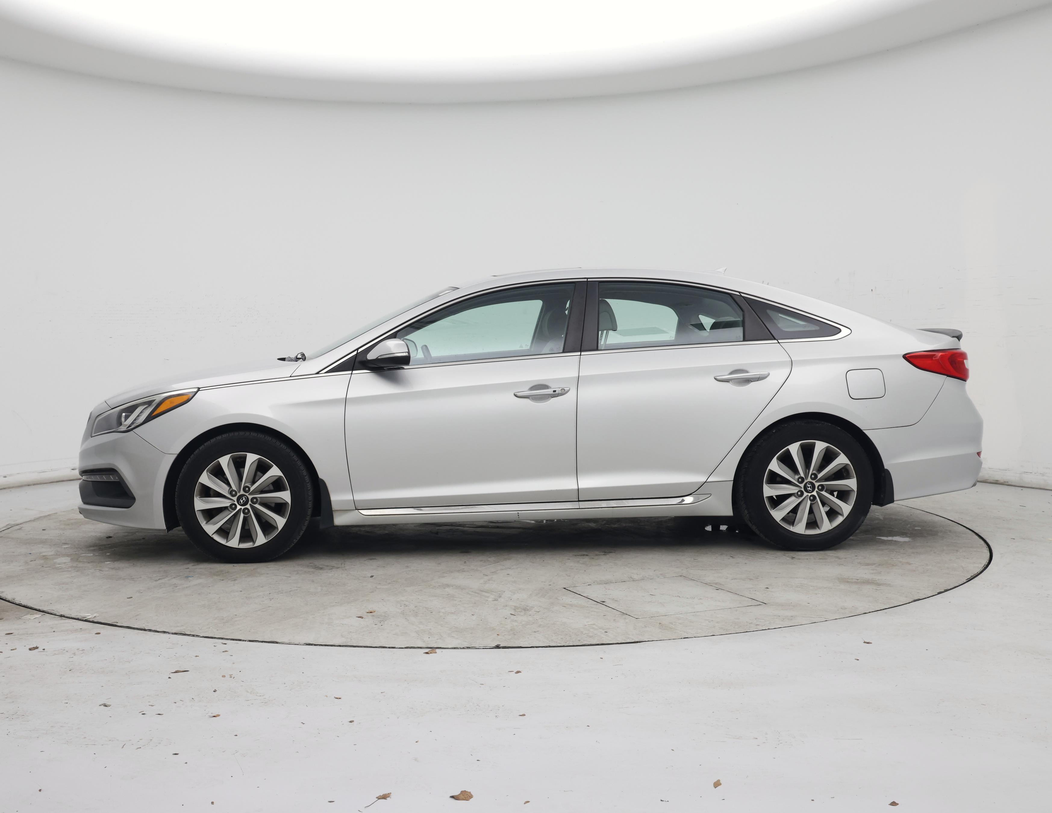 Thumbnail: 2017 Hyundai Sonata - 3