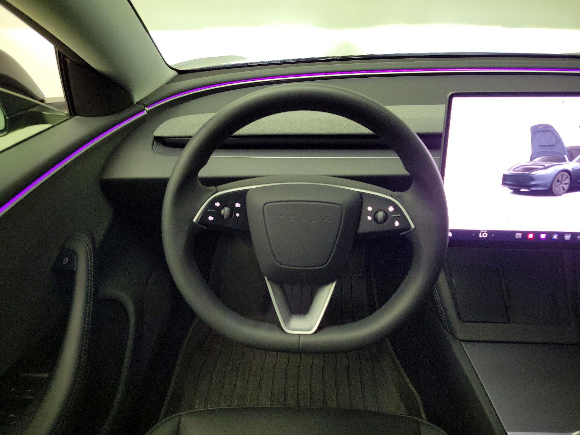 Thumbnail: 2025 Tesla Model 3 - 10