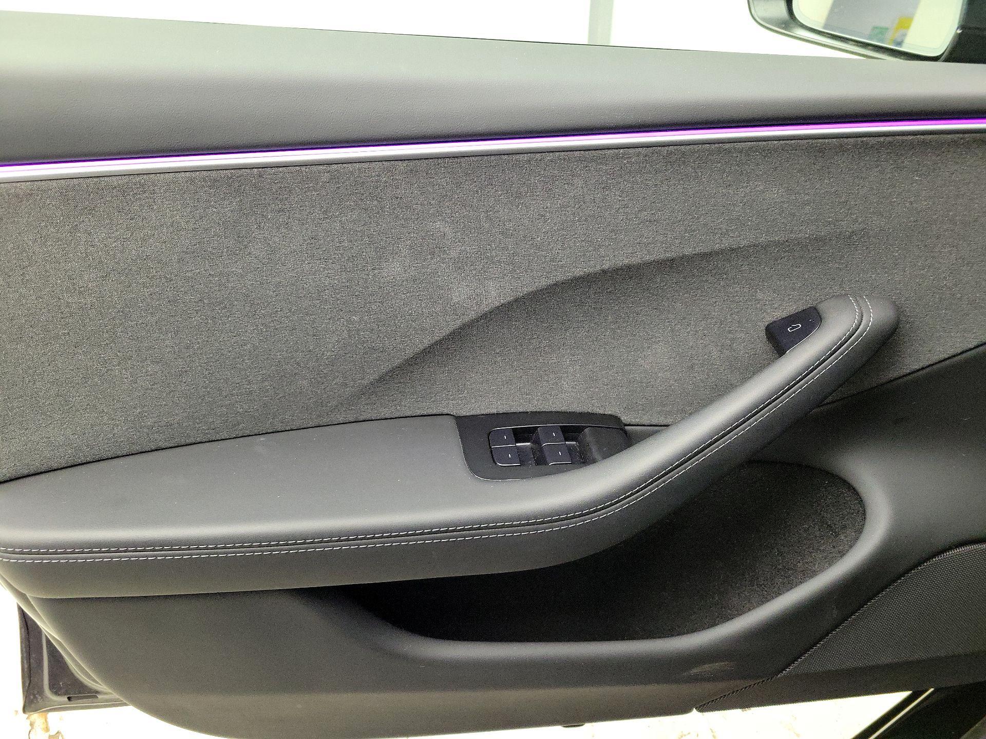 Thumbnail: 2025 Tesla Model 3 - 12