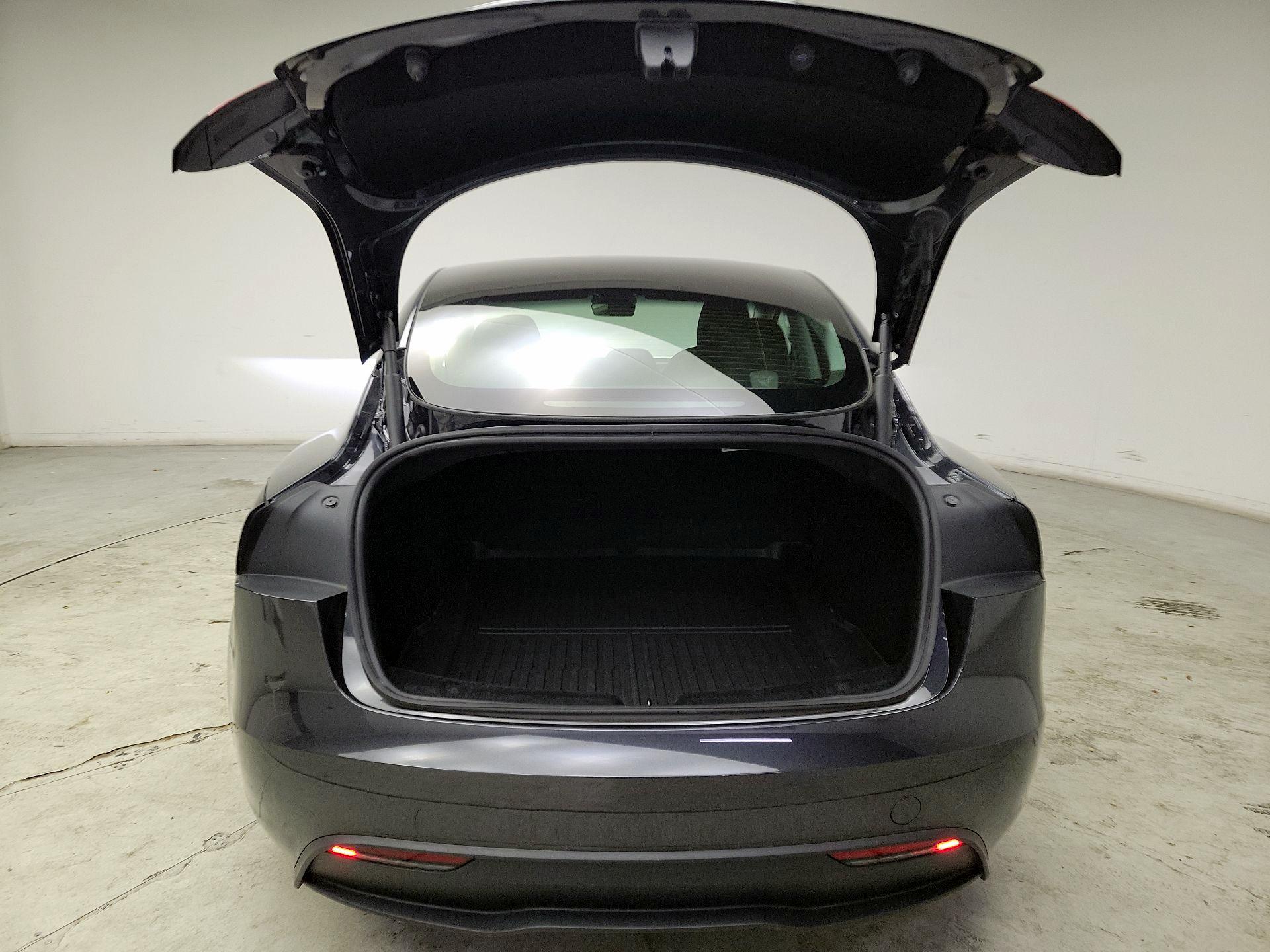 Thumbnail: 2025 Tesla Model 3 - 20