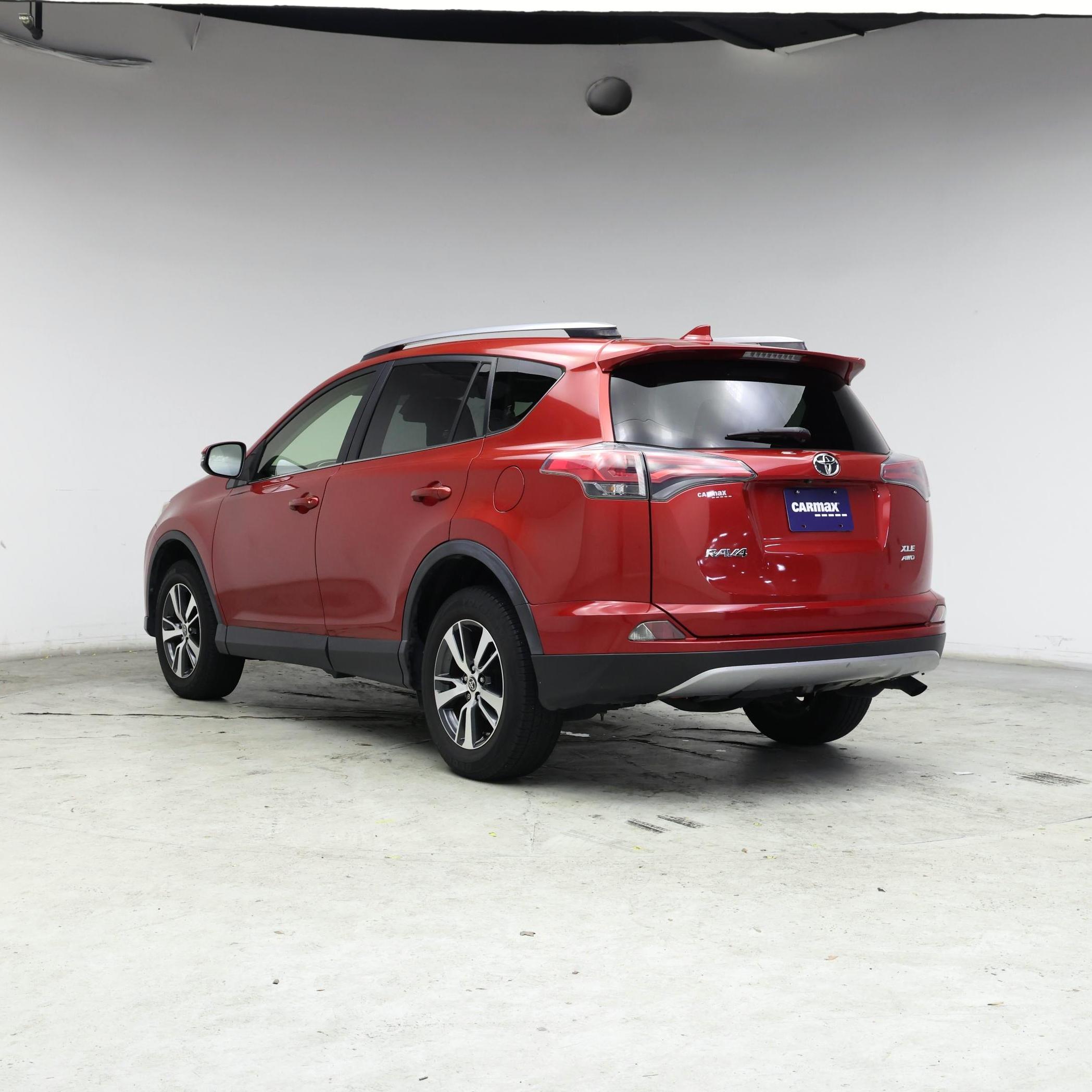 Thumbnail: 2017 Toyota RAV4 - 2