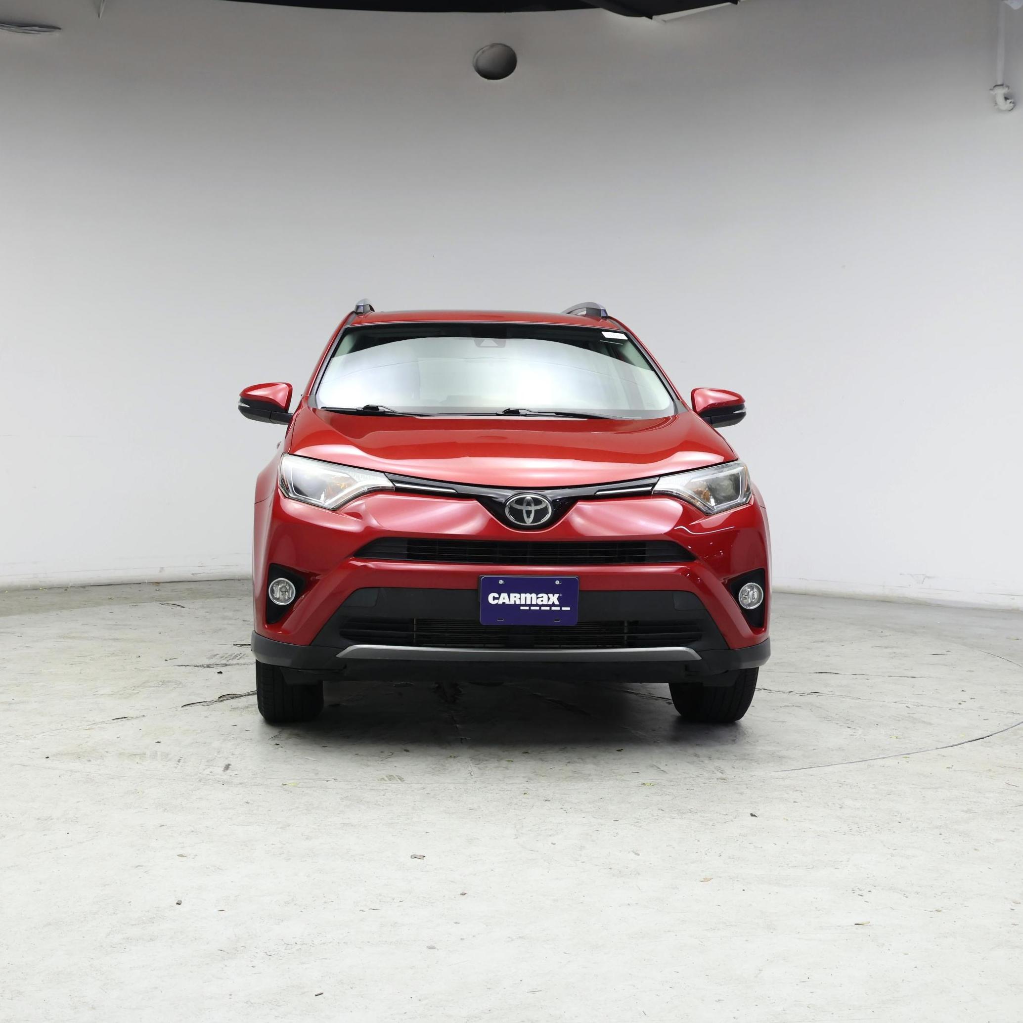 Thumbnail: 2017 Toyota RAV4 - 5