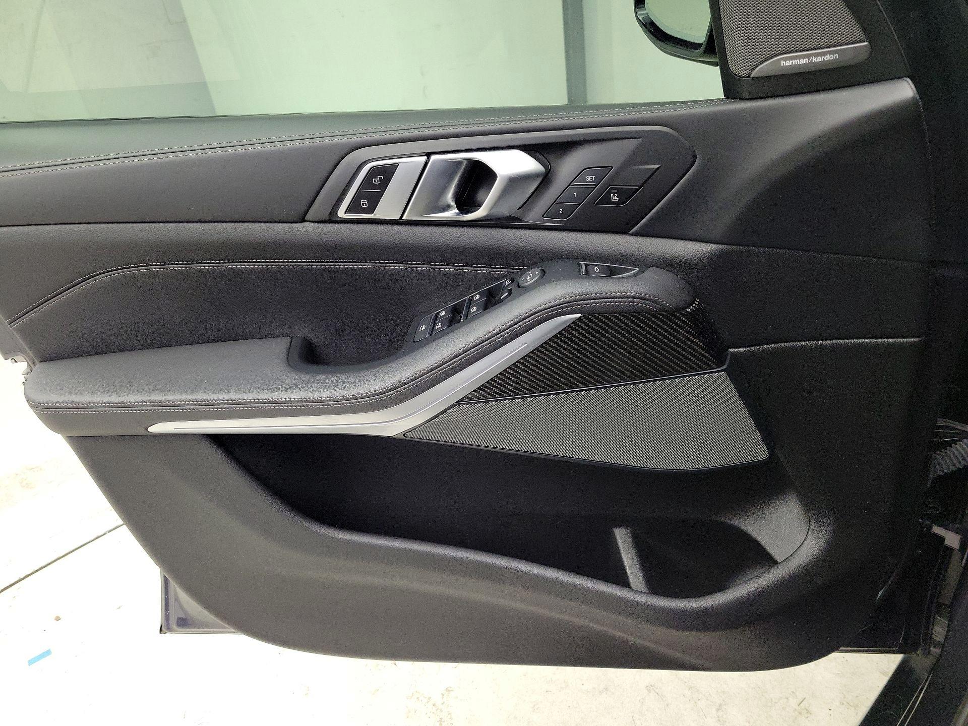 Thumbnail: 2021 BMW X5 - 12