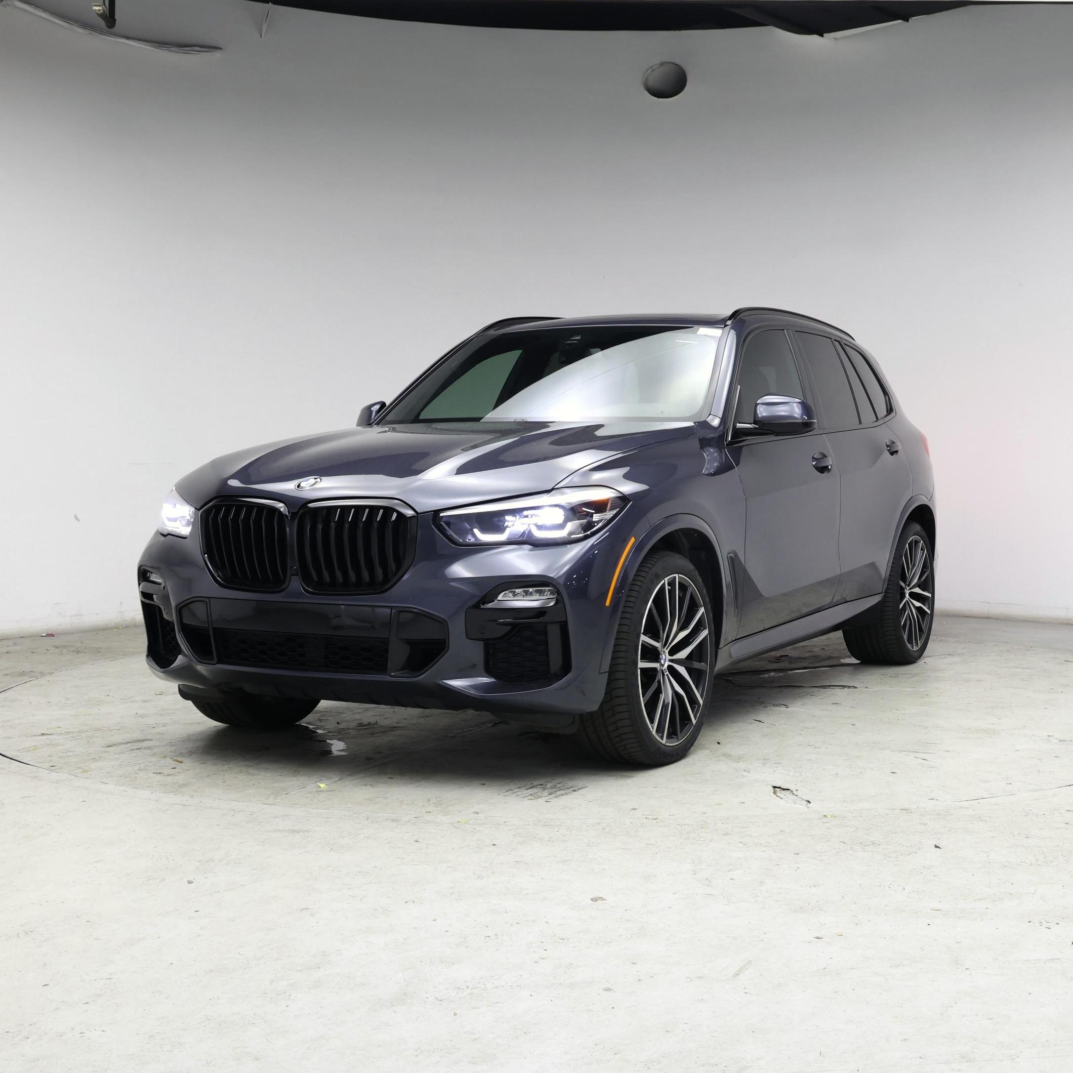 Thumbnail: 2021 BMW X5 - 4