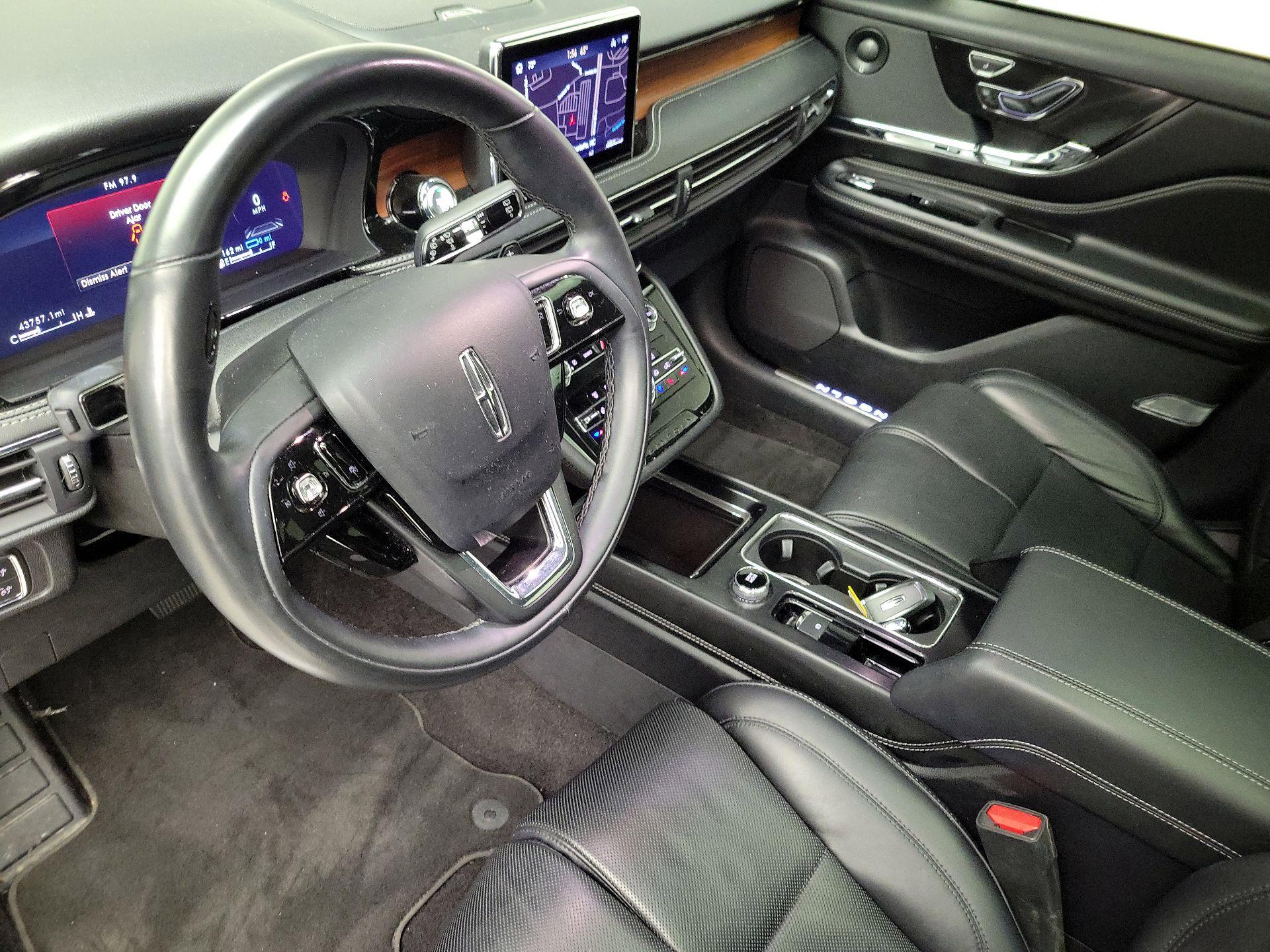 Thumbnail: 2022 Lincoln Corsair - 11