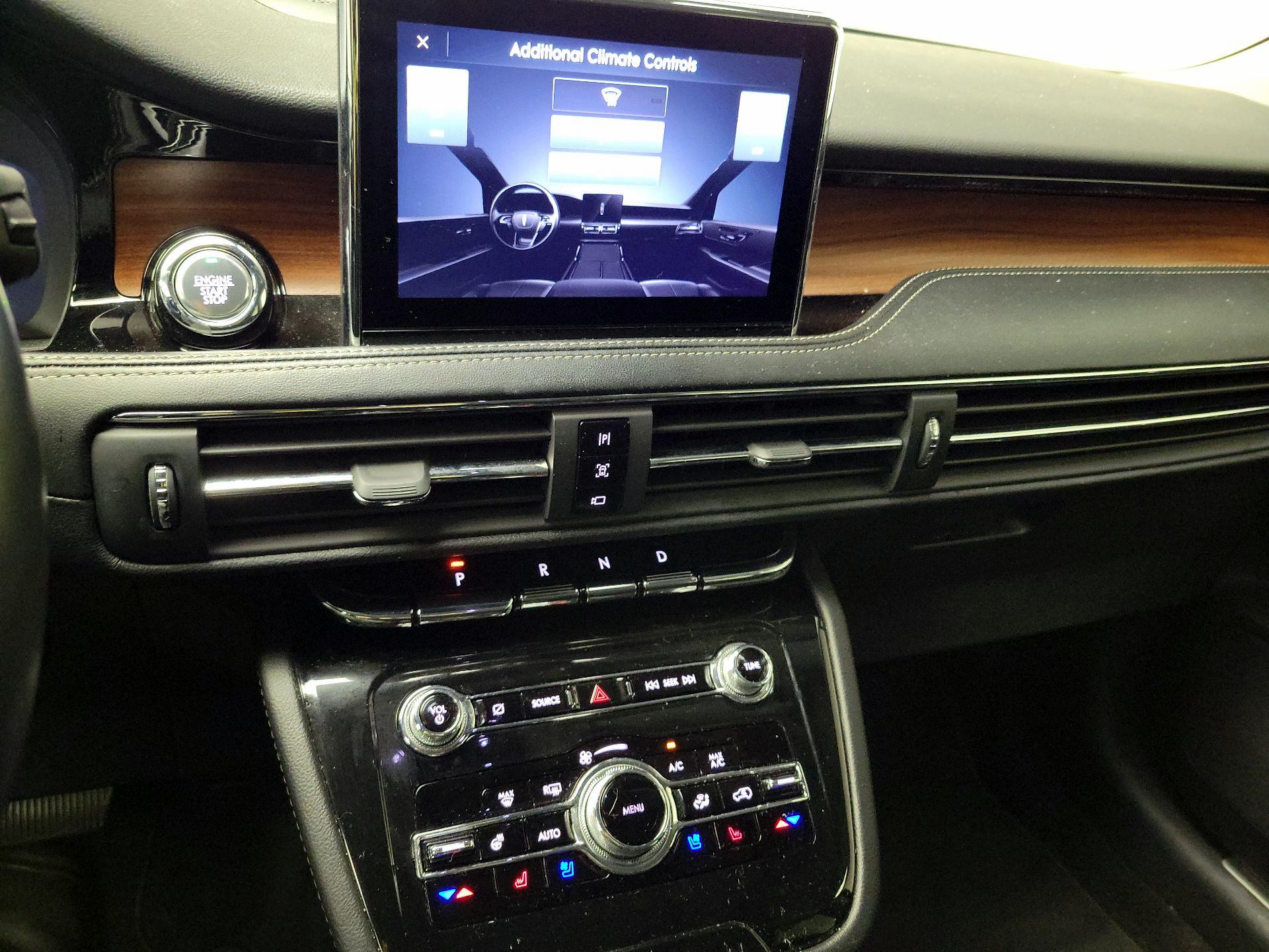 Thumbnail: 2022 Lincoln Corsair - 17