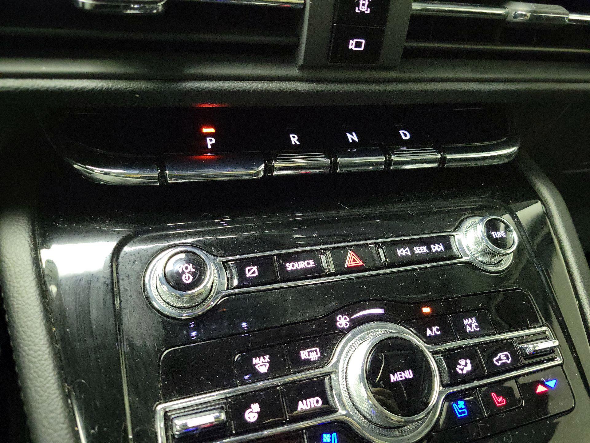 Thumbnail: 2022 Lincoln Corsair - 18