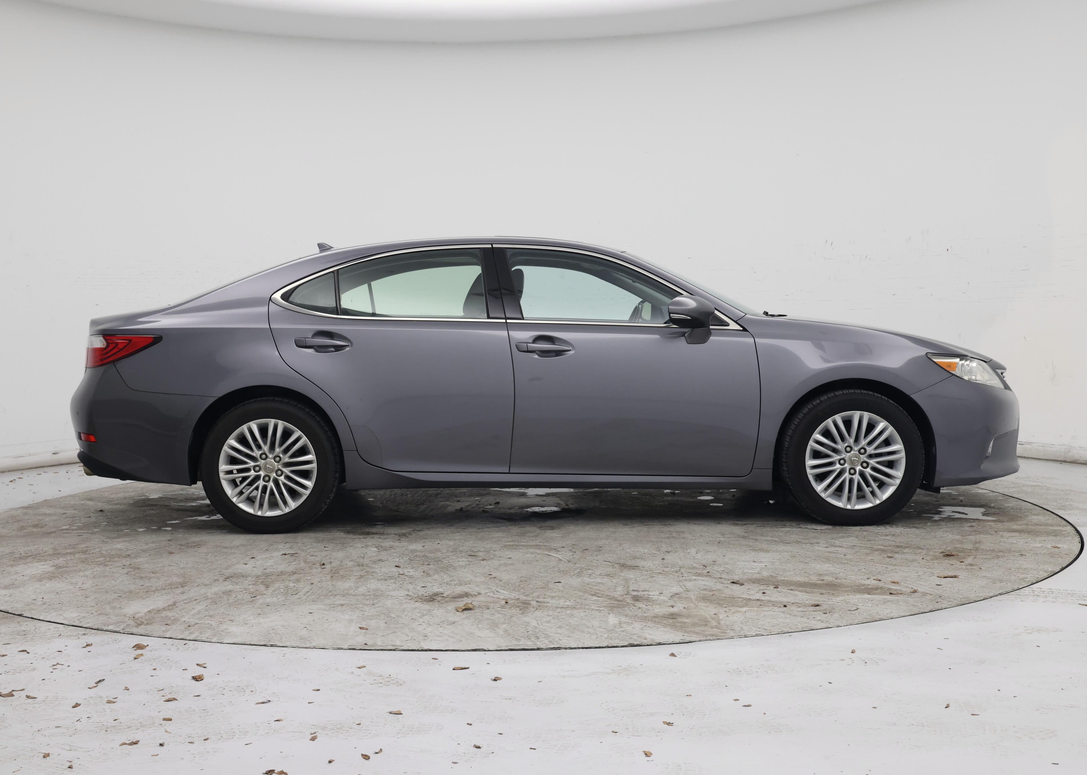 Thumbnail: 2014 Lexus ES - 7