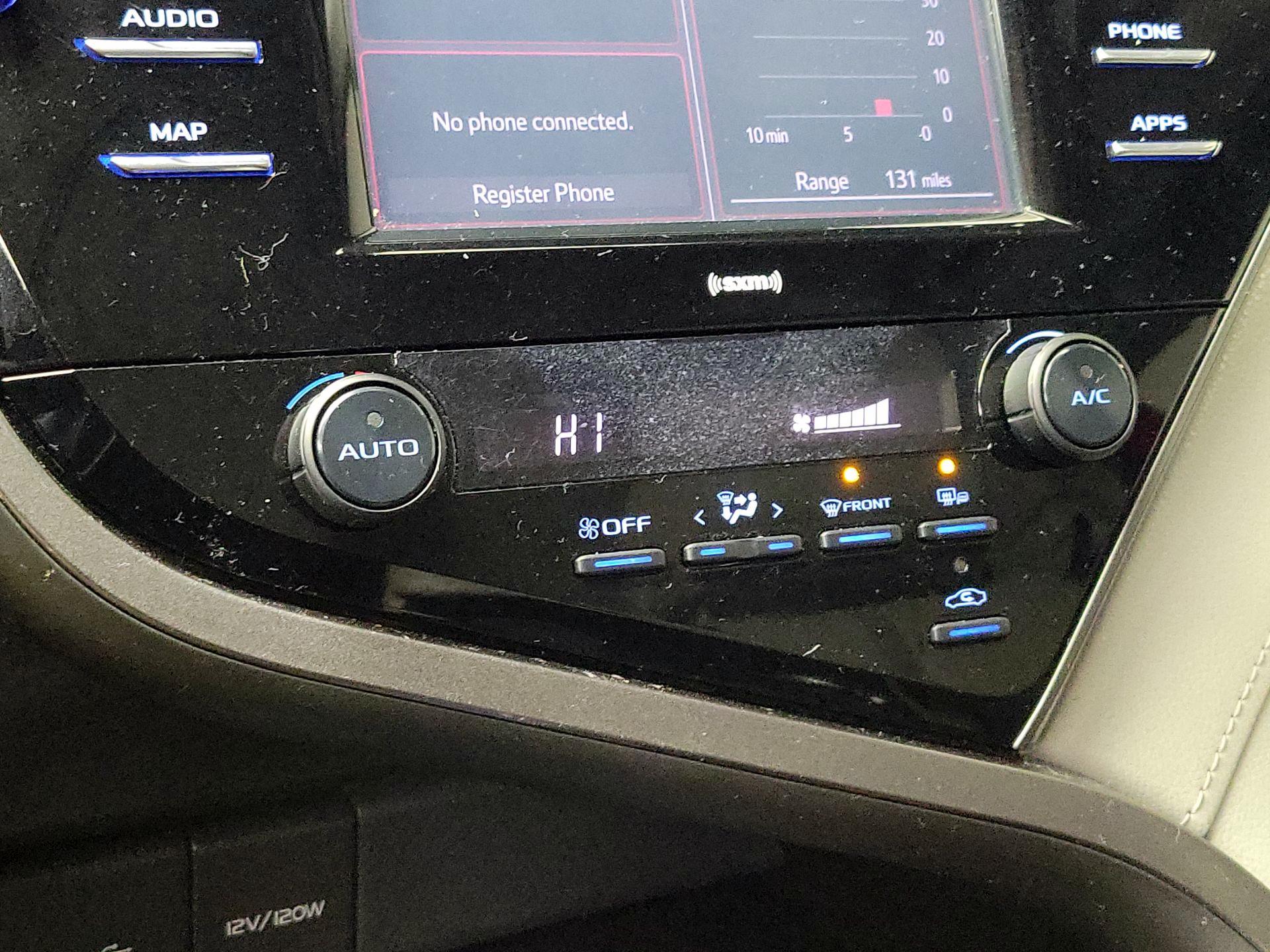 Thumbnail: 2020 Toyota Camry - 16