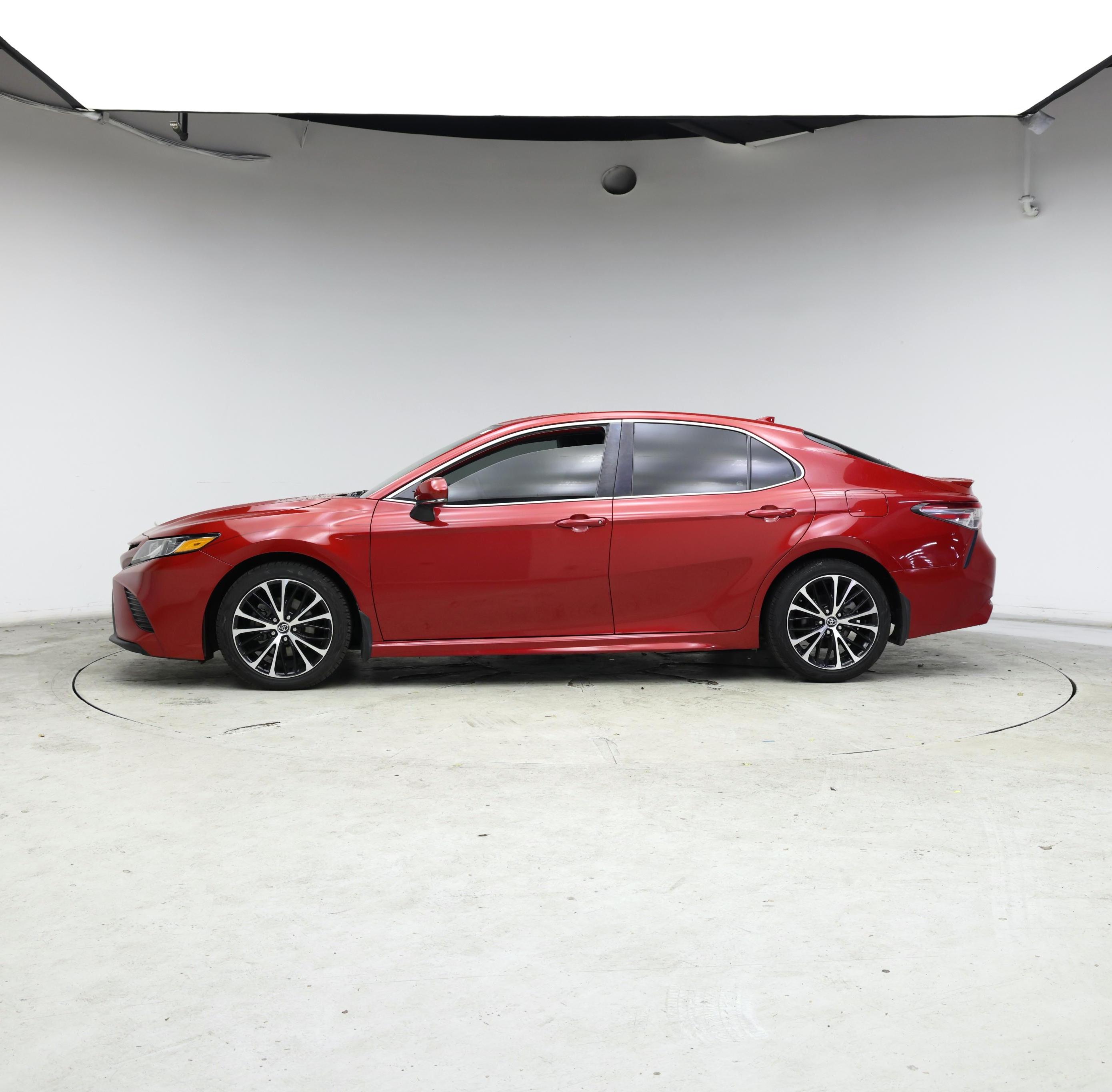 Thumbnail: 2020 Toyota Camry - 3