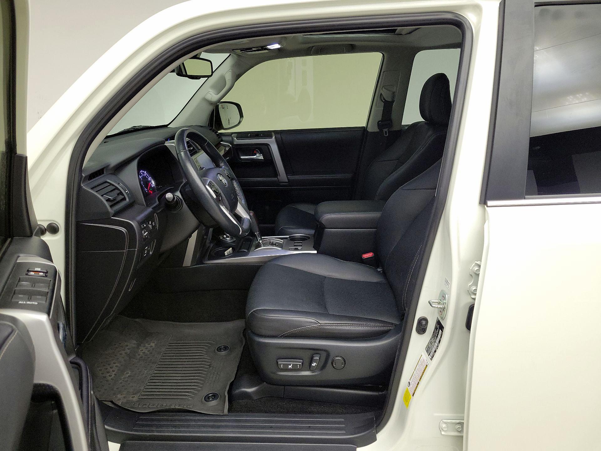 Thumbnail: 2023 Toyota 4Runner - 11