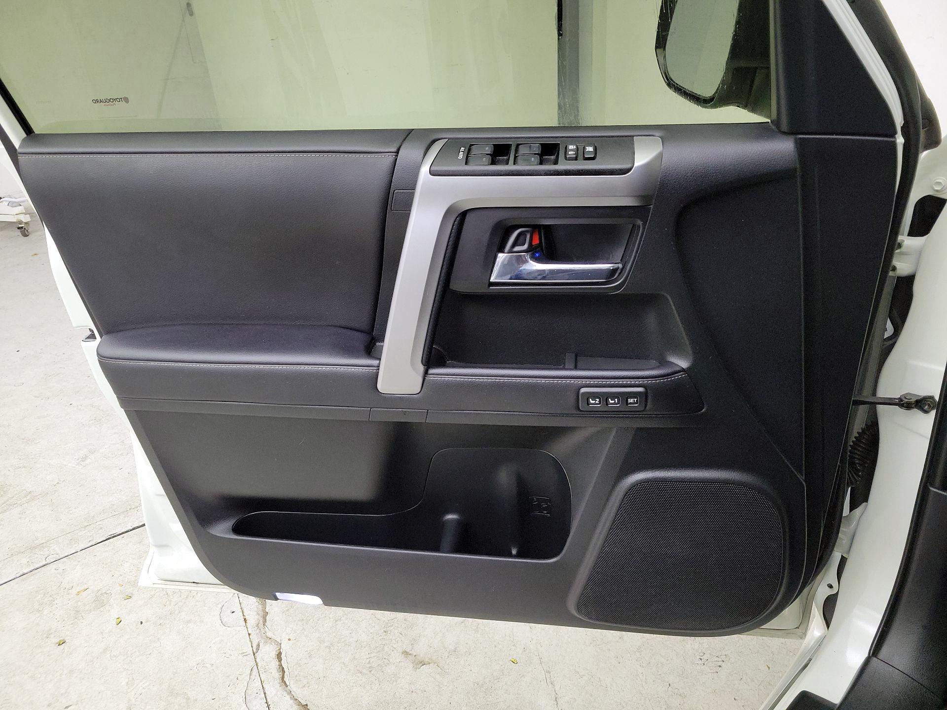 Thumbnail: 2023 Toyota 4Runner - 12