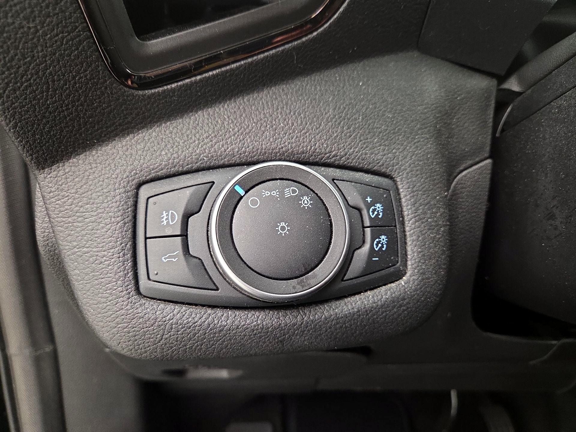 Thumbnail: 2017 Ford Escape - 13