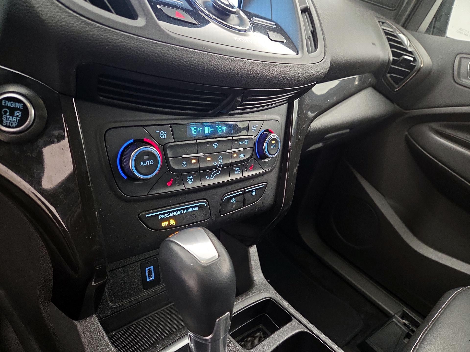 Thumbnail: 2017 Ford Escape - 16