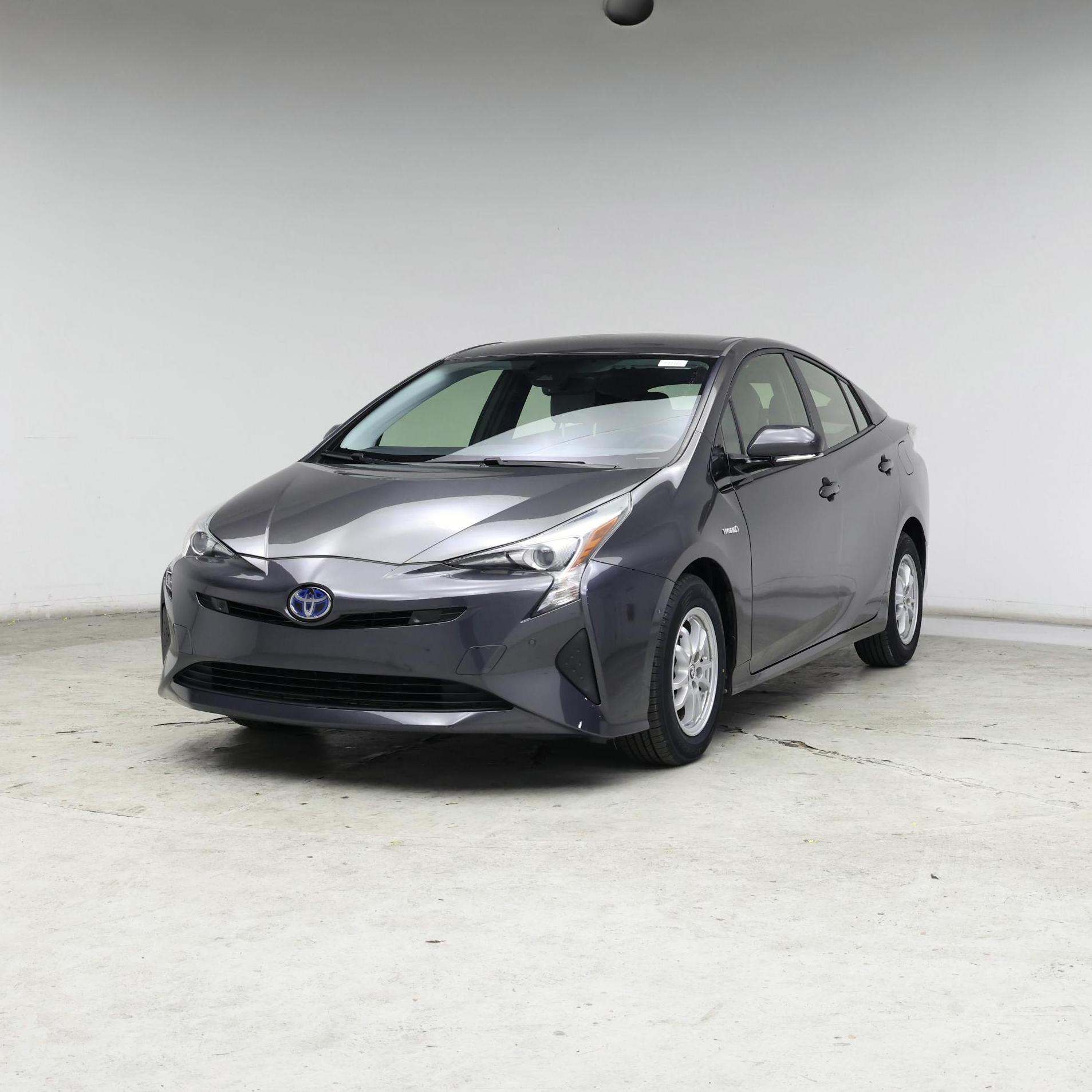 Thumbnail: 2018 Toyota Prius - 4