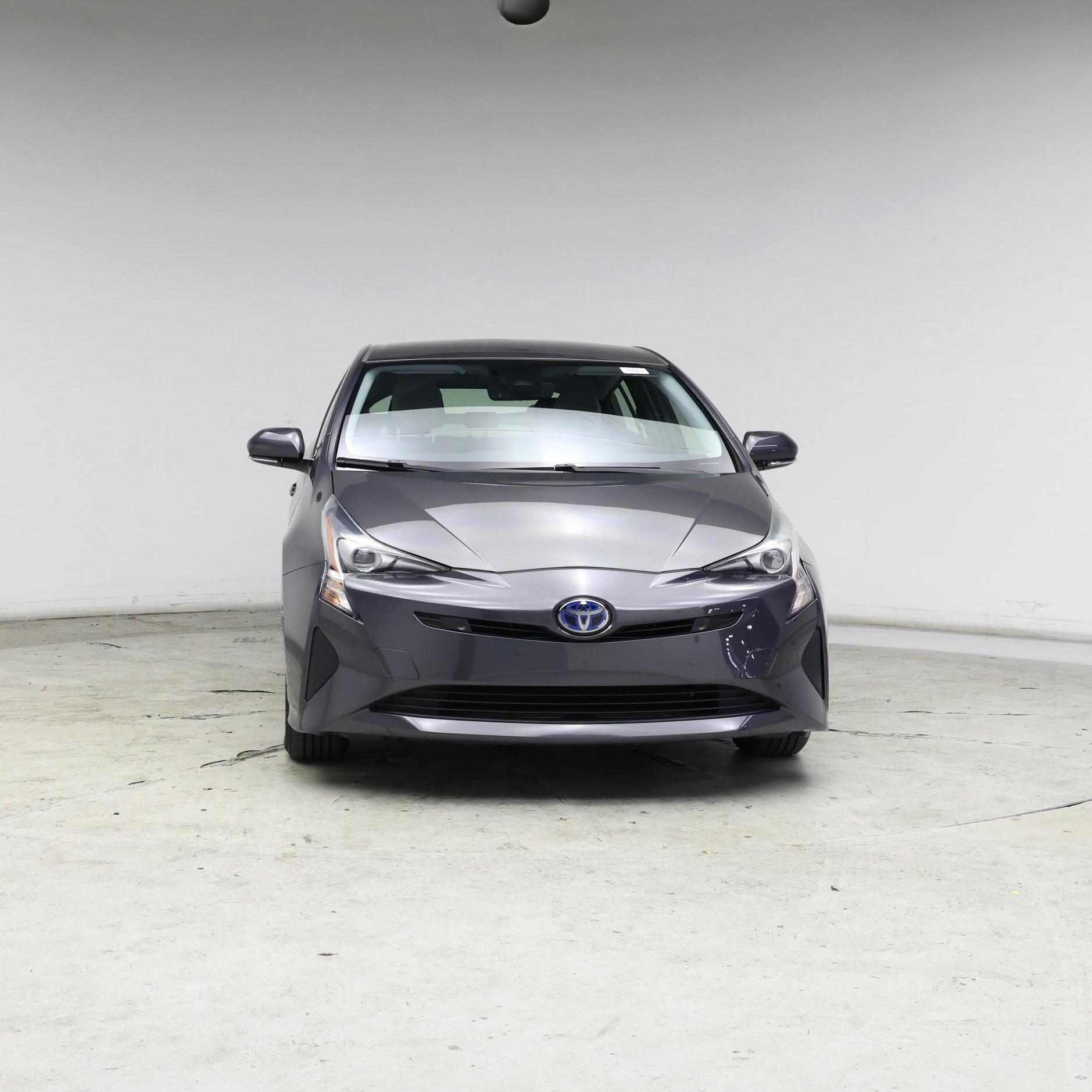 Thumbnail: 2018 Toyota Prius - 5