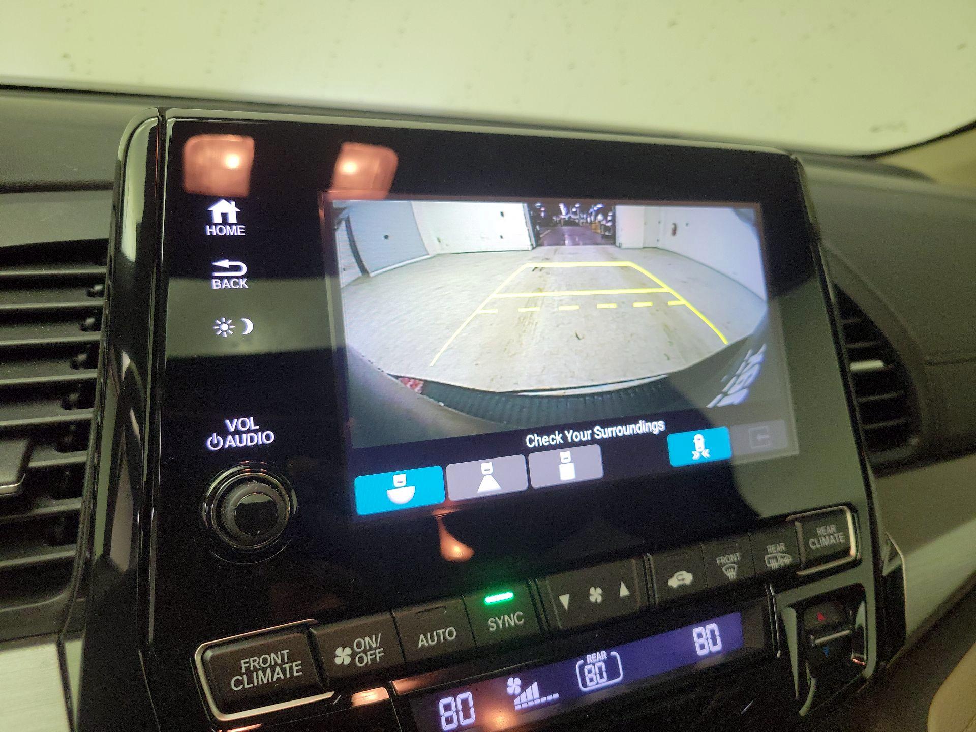 Thumbnail: 2019 Honda Odyssey - 15