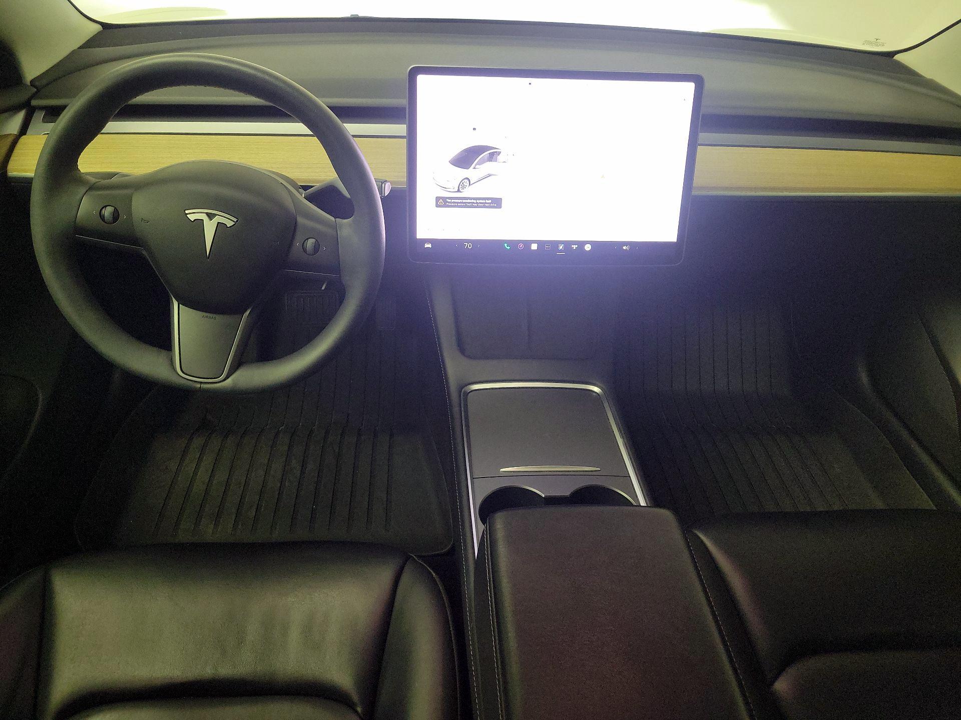 Thumbnail: 2020 Tesla Model 3 - 9