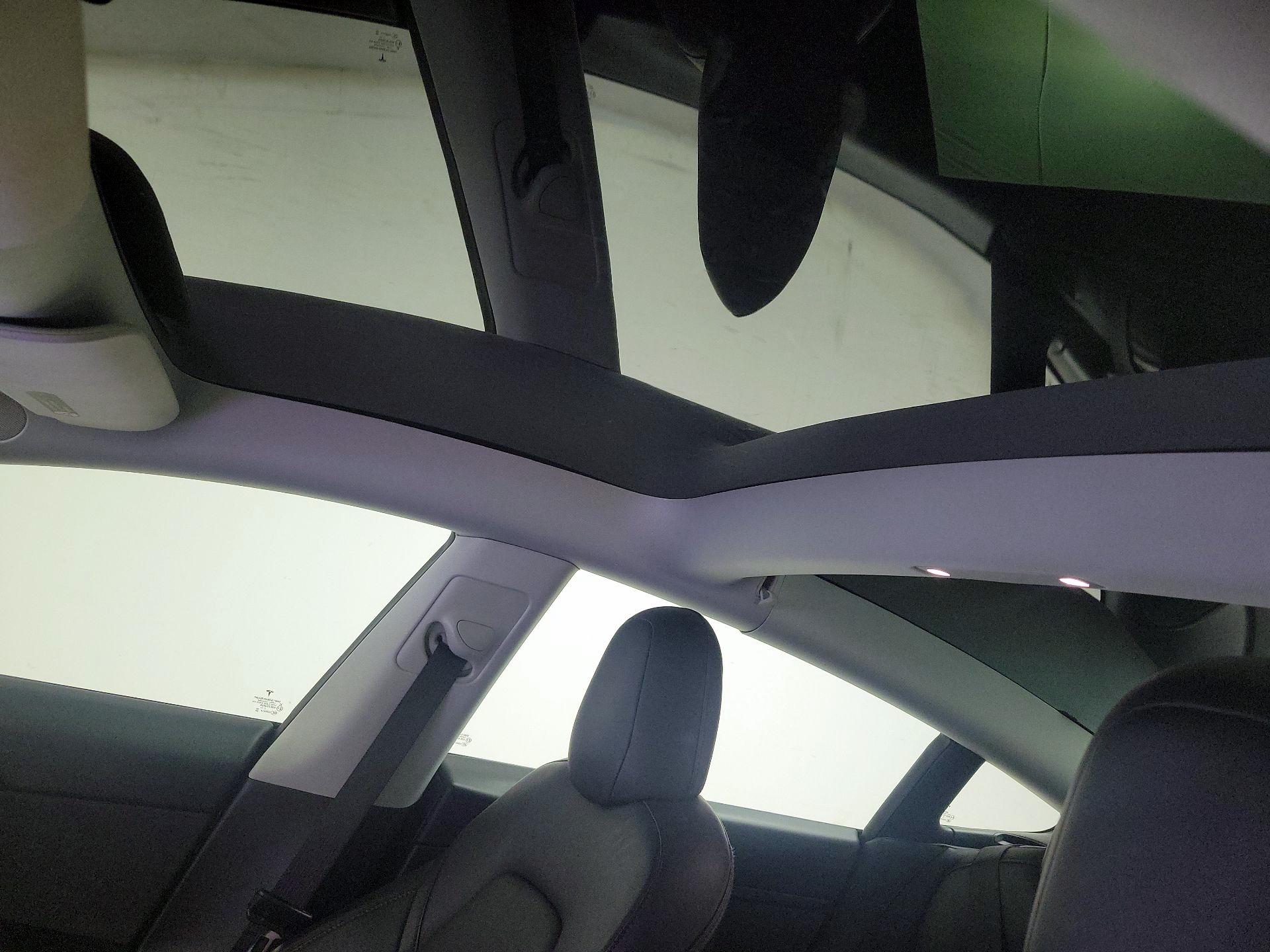 Thumbnail: 2020 Tesla Model 3 - 18