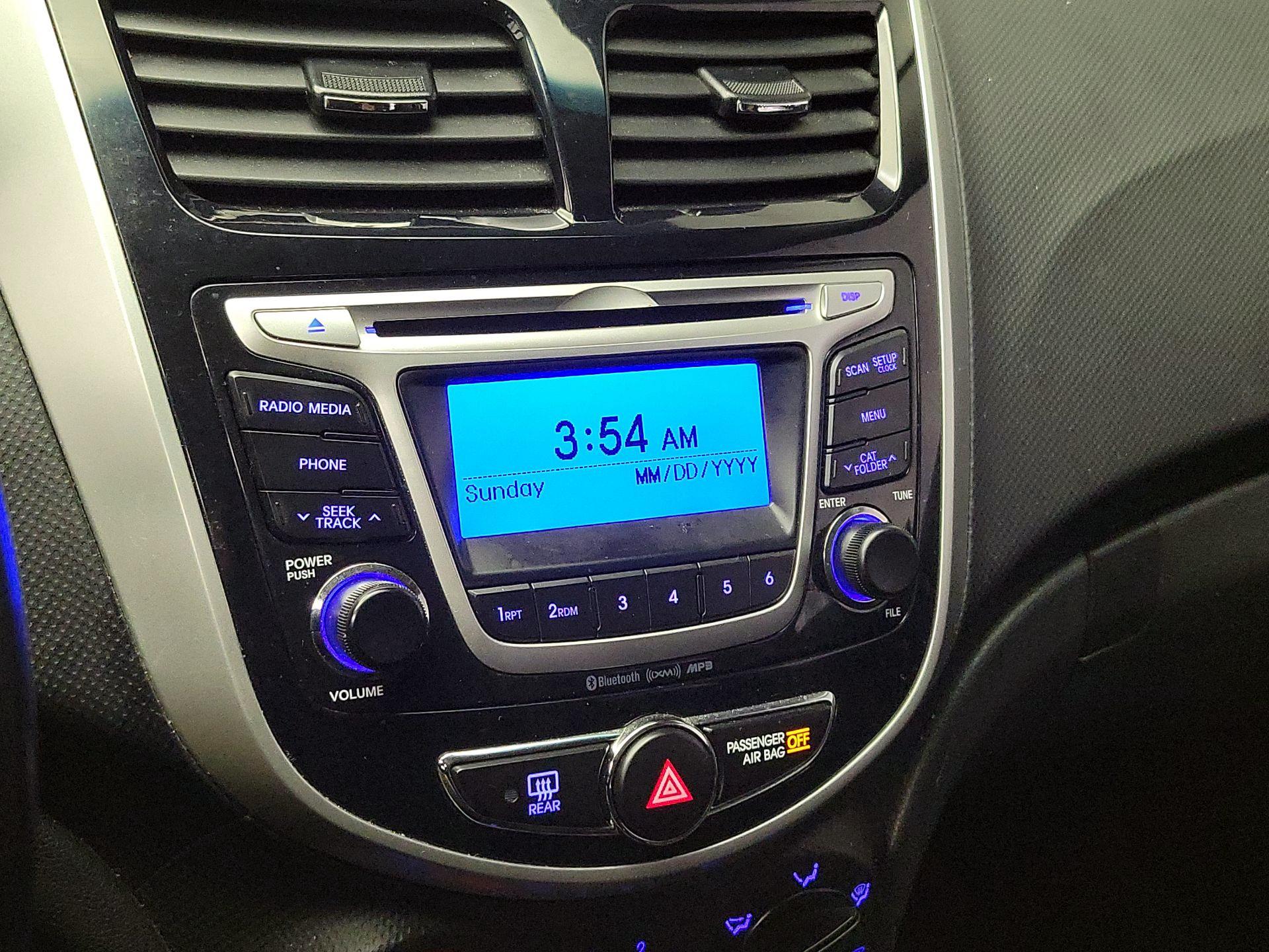 Thumbnail: 2014 Hyundai Accent - 14