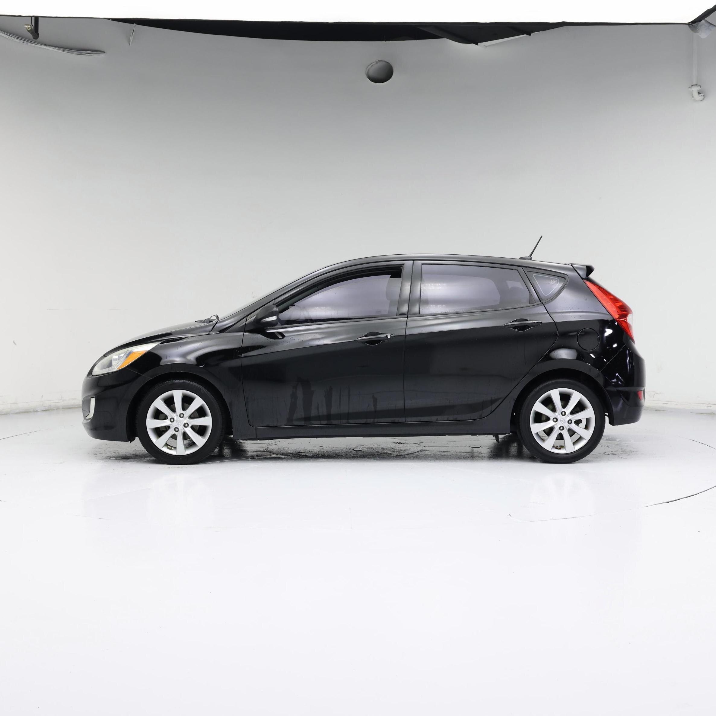 Thumbnail: 2014 Hyundai Accent - 3