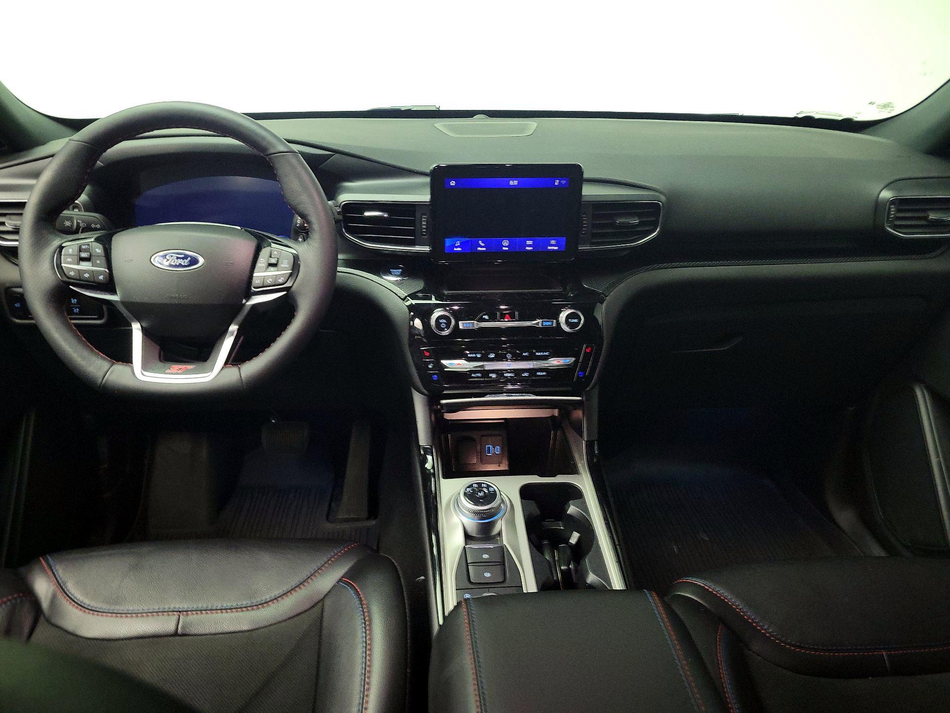 Thumbnail: 2023 Ford Explorer - 9