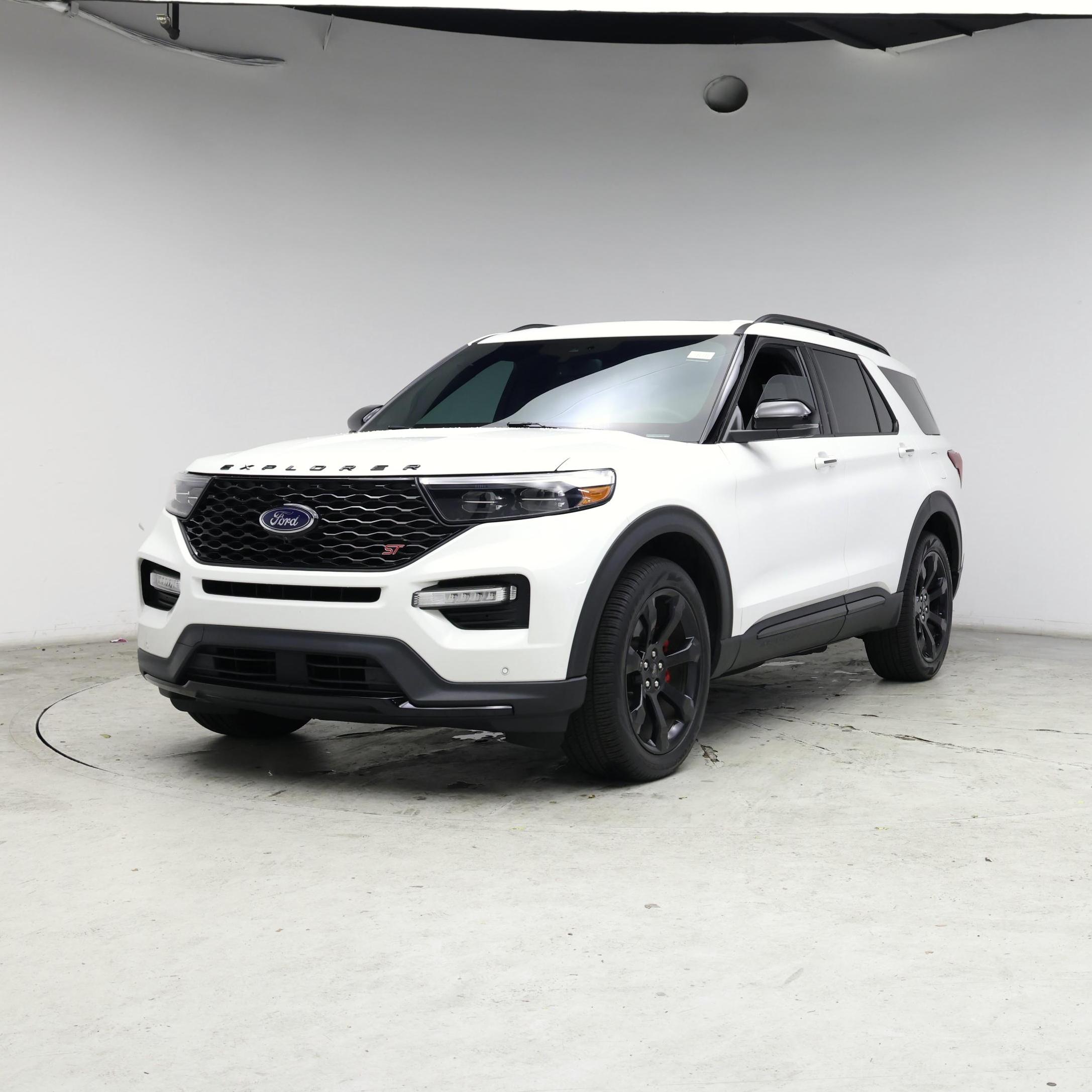 Thumbnail: 2023 Ford Explorer - 4