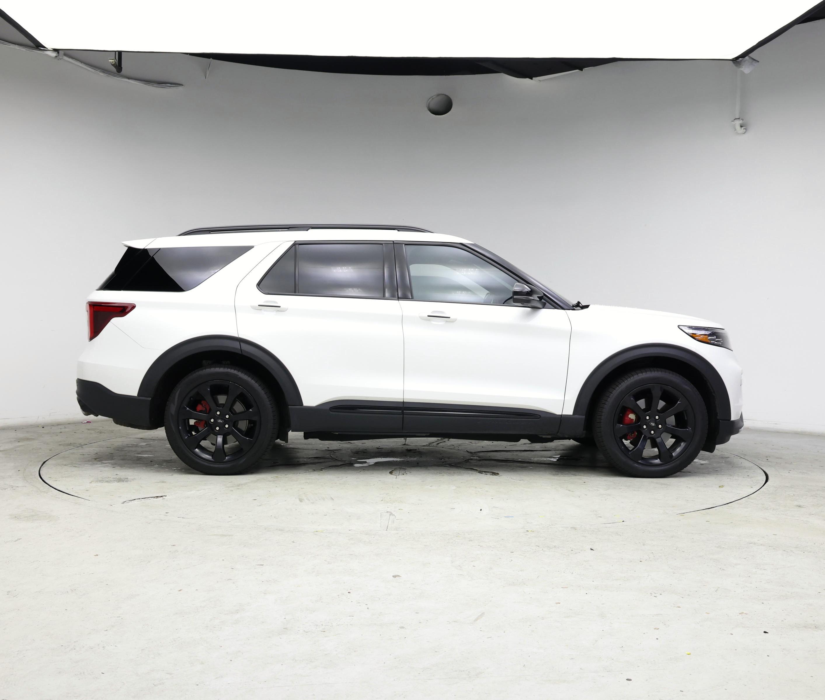 Thumbnail: 2023 Ford Explorer - 7