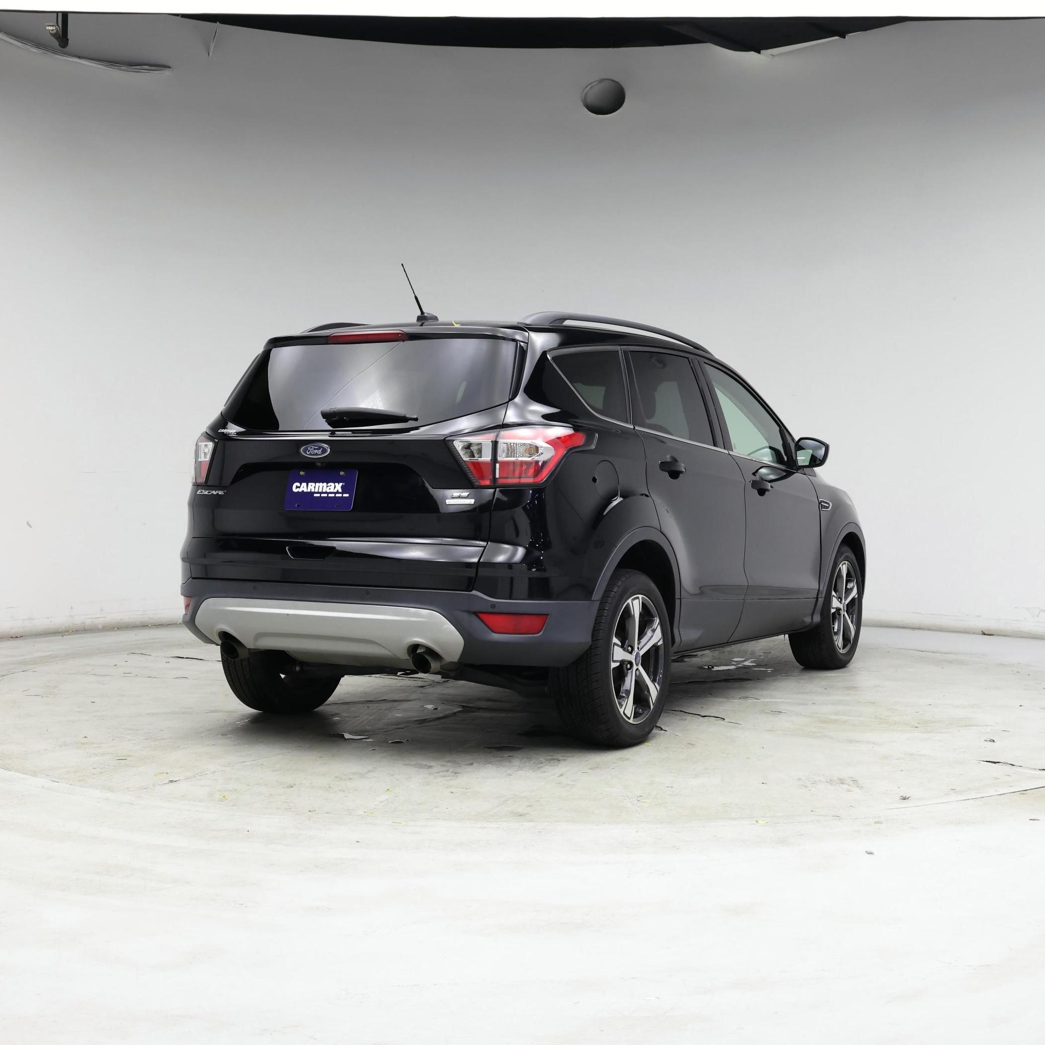 Thumbnail: 2017 Ford Escape - 8