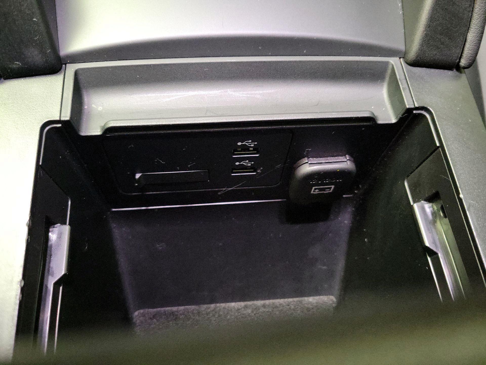 Thumbnail: 2023 Mazda Mazda3 - 18