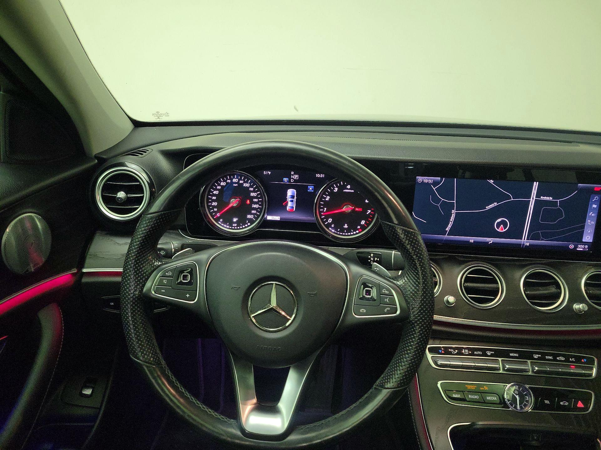 Thumbnail: 2018 Mercedes-Benz E-Class - 10