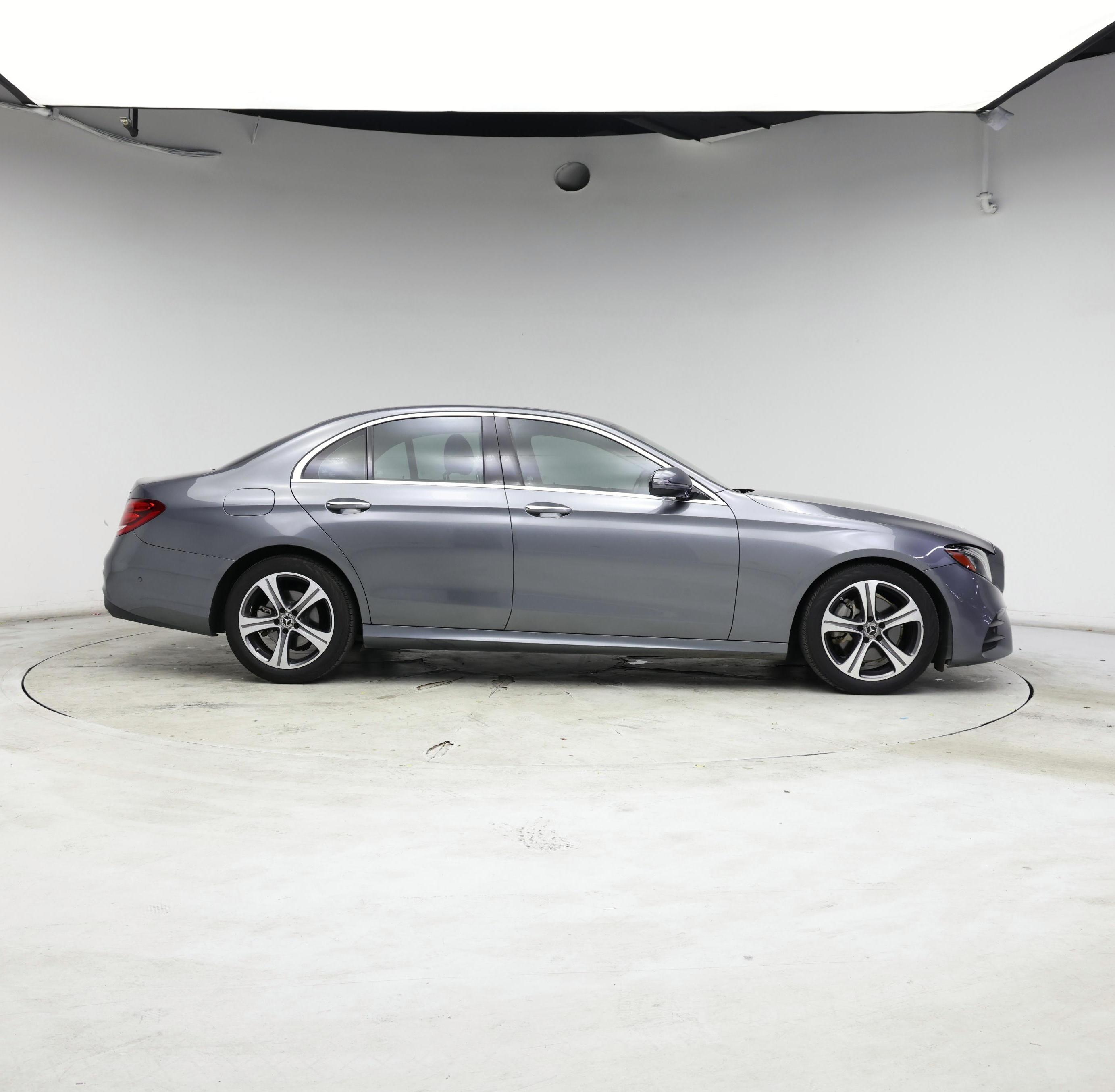 Thumbnail: 2018 Mercedes-Benz E-Class - 7