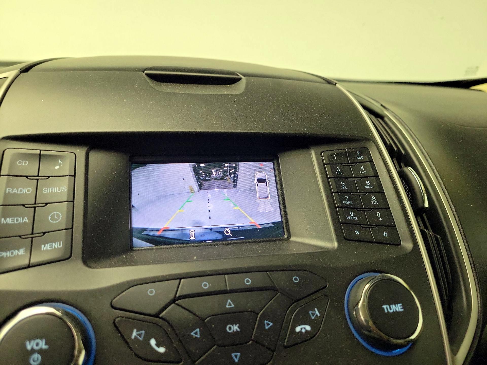 Thumbnail: 2016 Ford Edge - 14