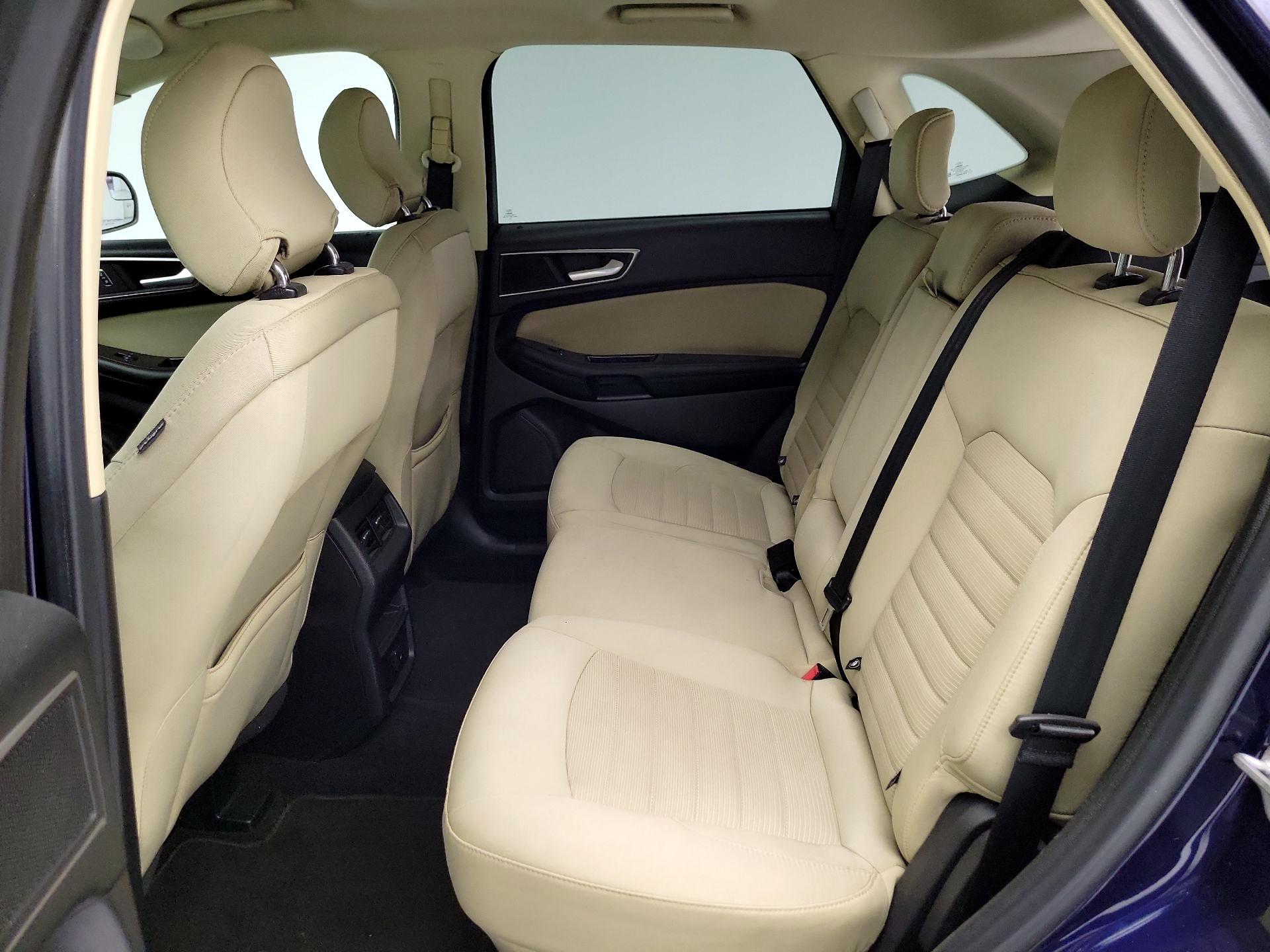 Thumbnail: 2016 Ford Edge - 19