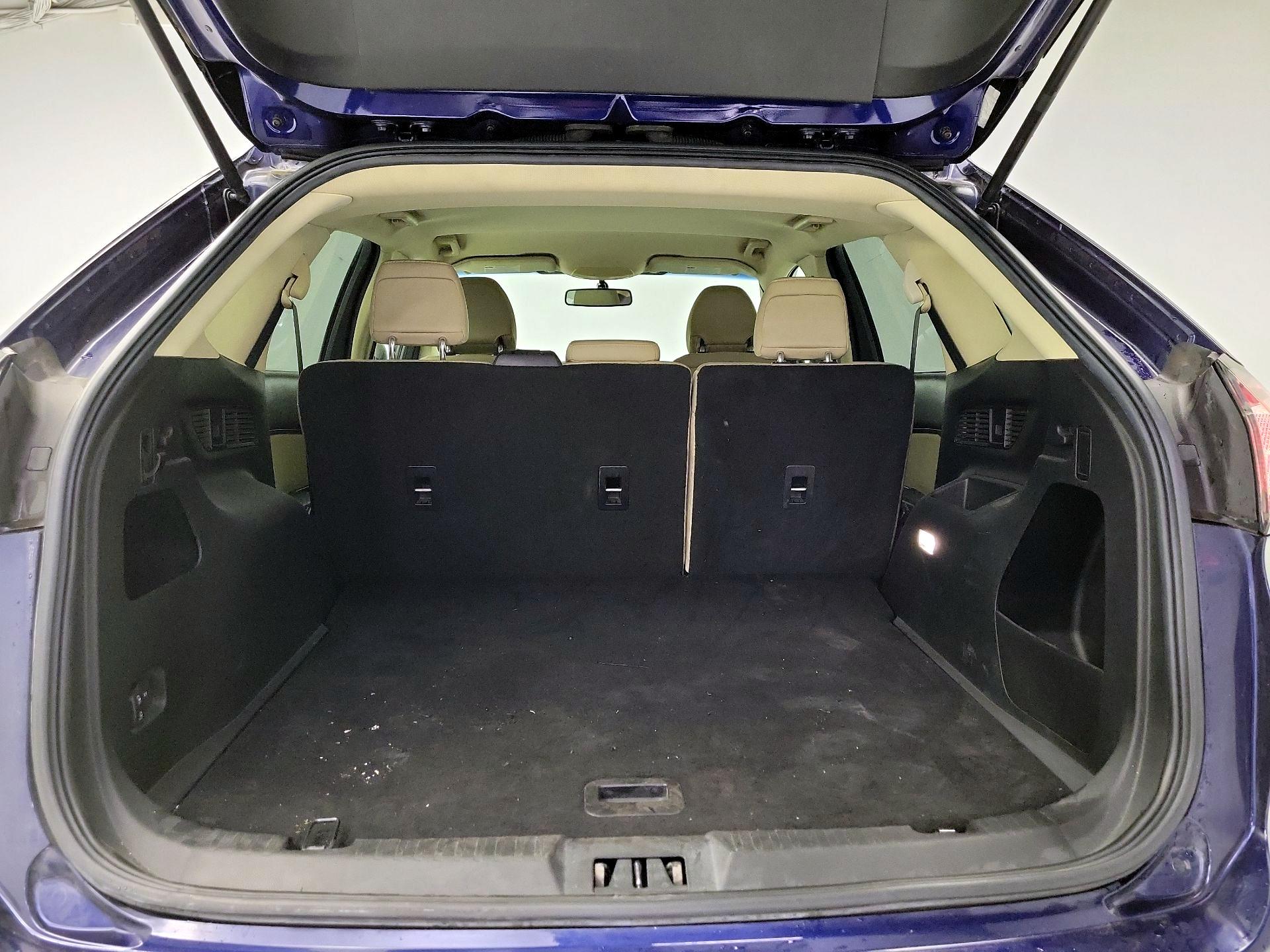 Thumbnail: 2016 Ford Edge - 20