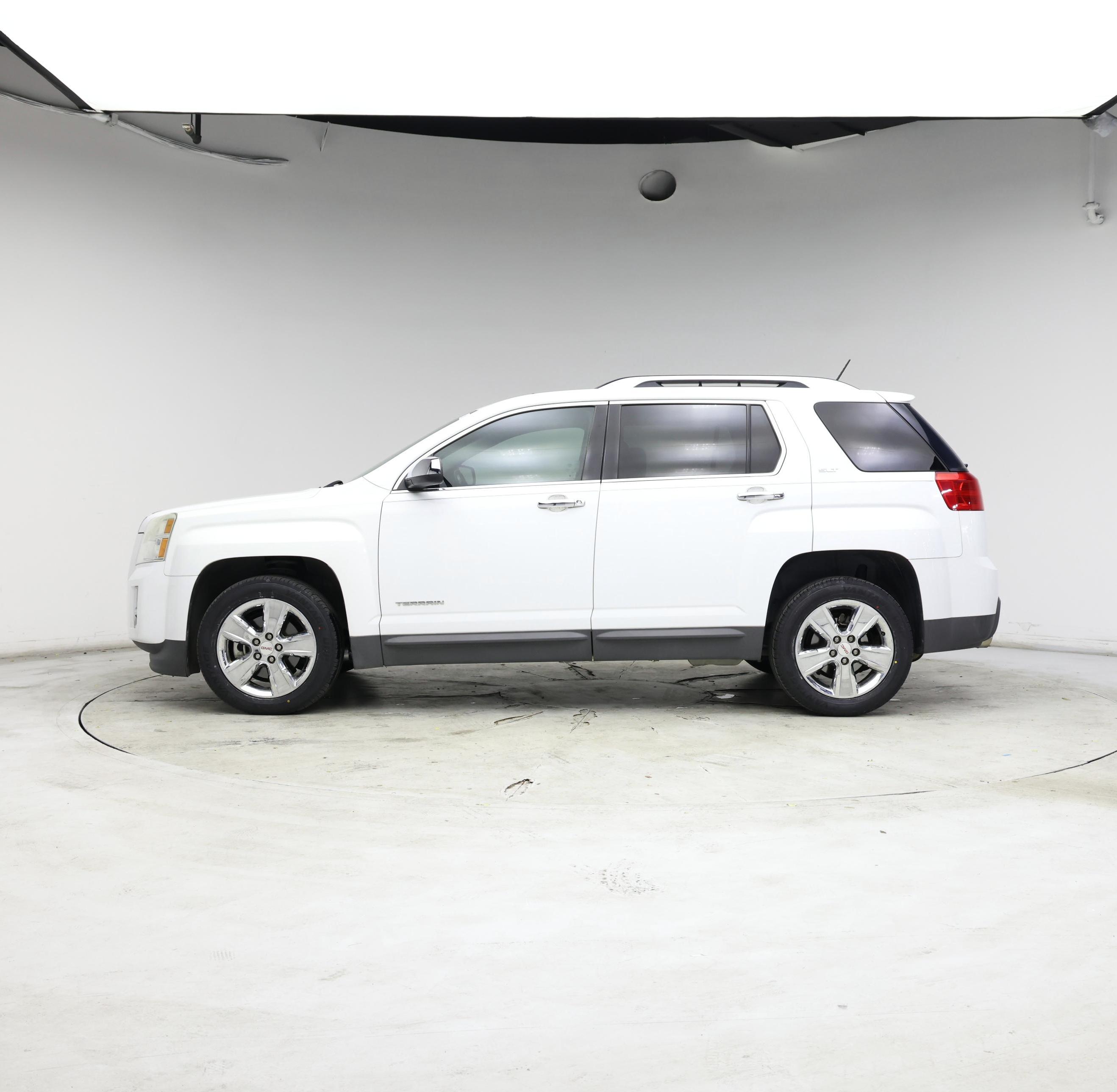 Thumbnail: 2015 GMC Terrain - 3