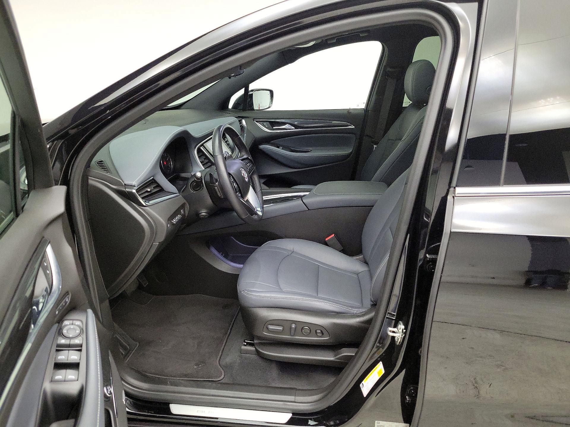 Thumbnail: 2023 Buick Enclave - 9