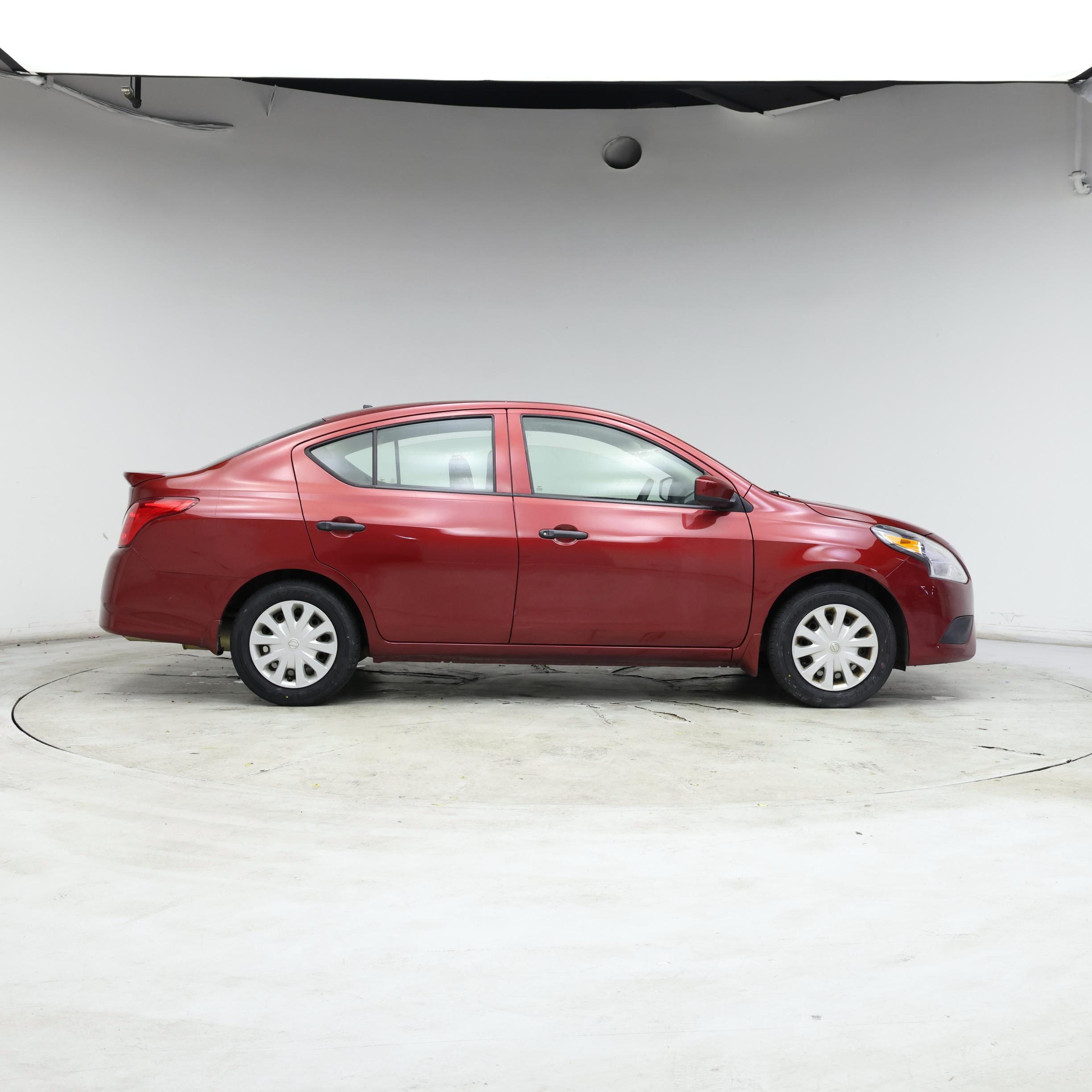 Thumbnail: 2017 Nissan Versa - 7