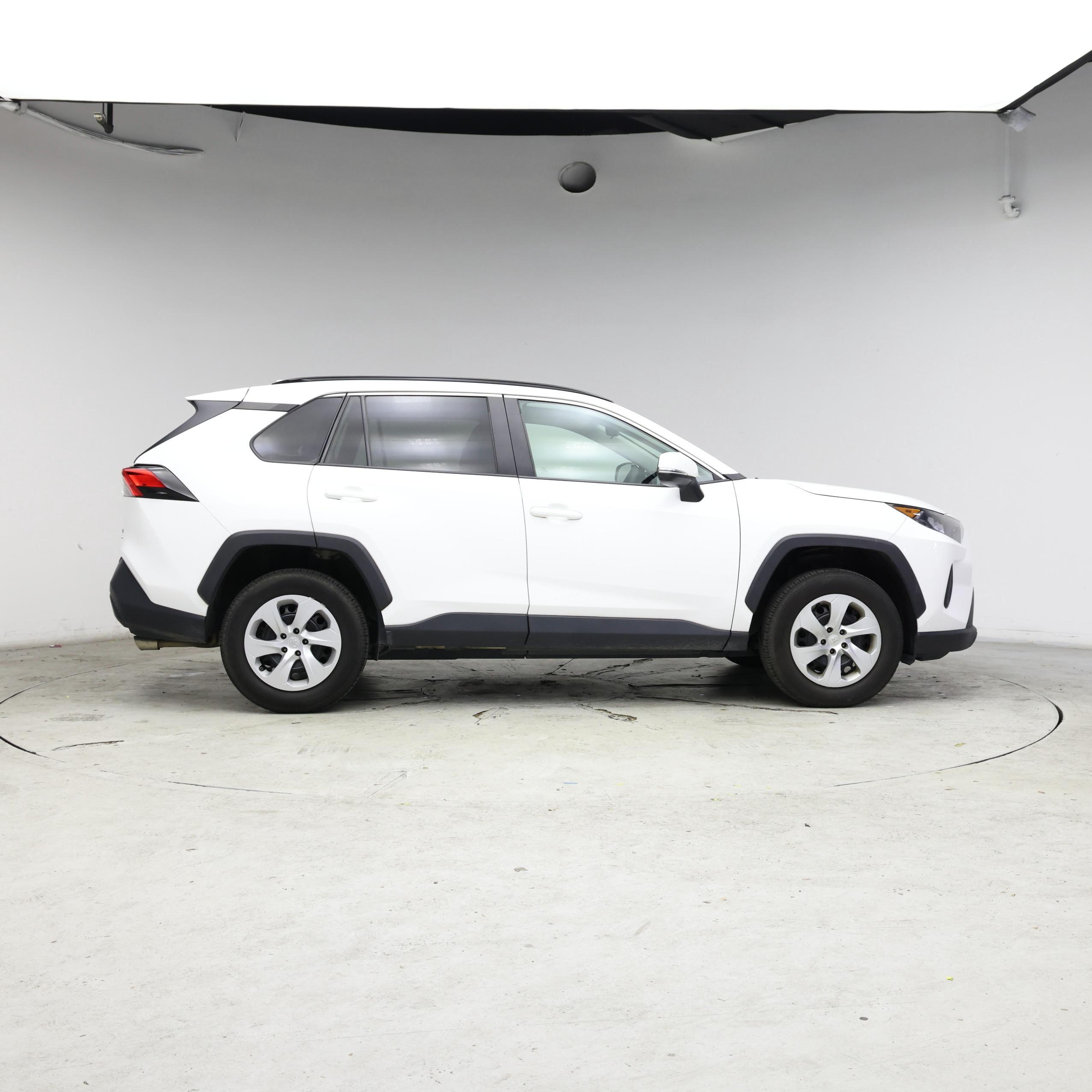 Thumbnail: 2021 Toyota RAV4 - 7